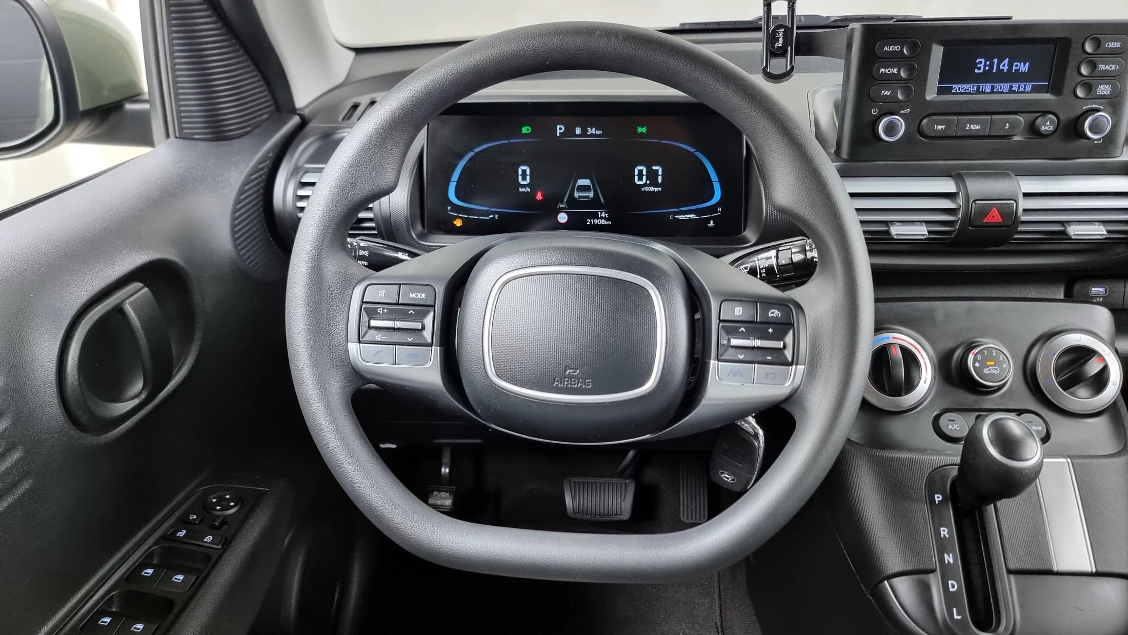 Hyundai Casper Smart, 2022 г. 22030 км. — фото 13
