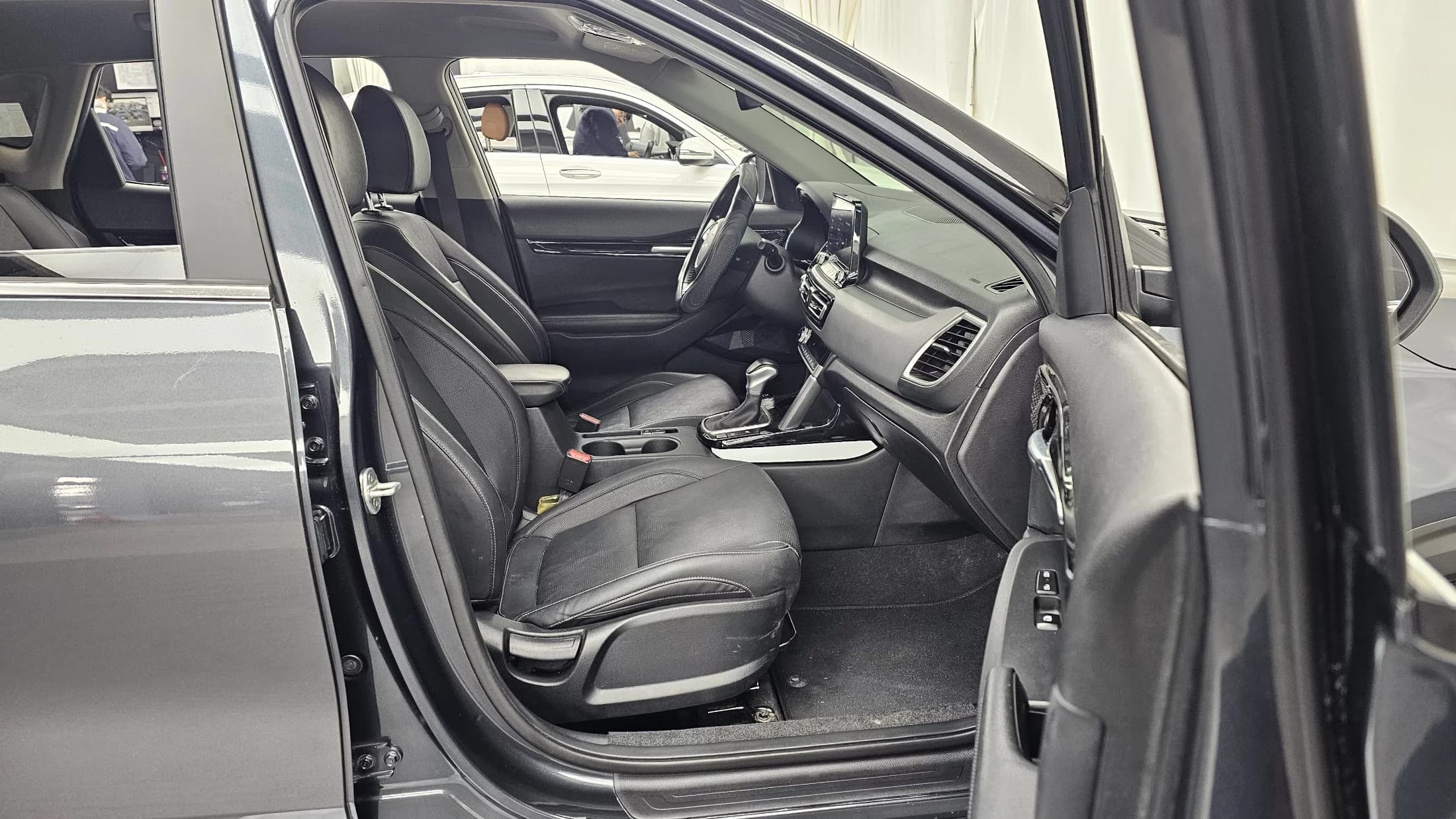 Kia Seltos Gasoline 1.6 Turbo 2WD Trendy, 2021 г. 82800 км. — фото 11