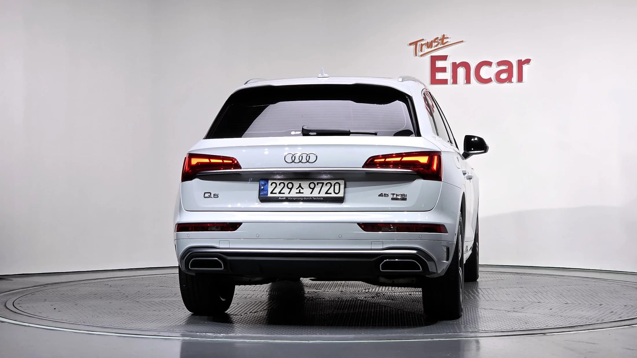 Audi Q5 45 TFSI Quattro Premium, 2021 г. 33914 км. — фото 4