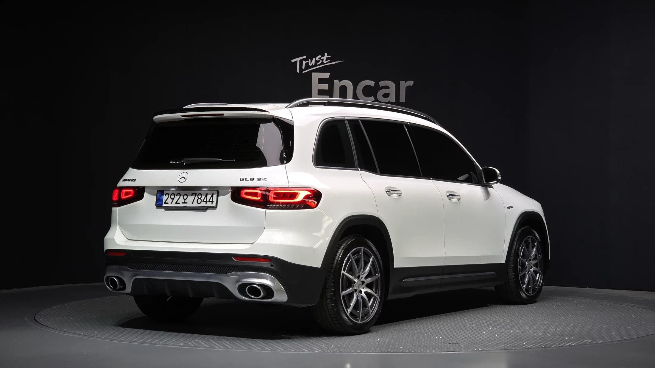 Mercedes-Benz GLB-Class AMG GLB35 4MATIC, 2022 г. 7441 км. — фото 2