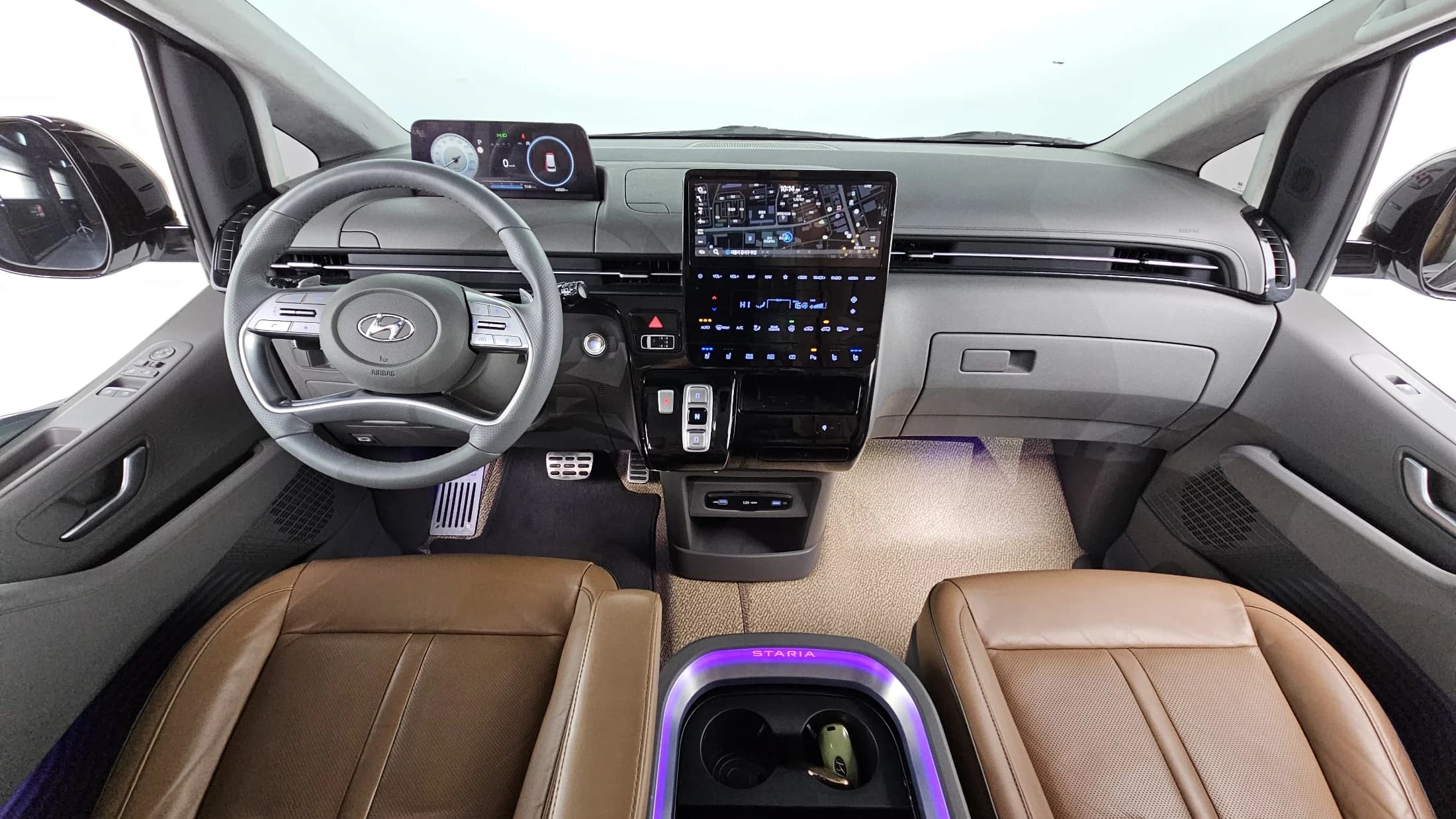 Hyundai Staria Lounge 7-Seater Inspiration, 2022 г. 62654 км. — фото 7