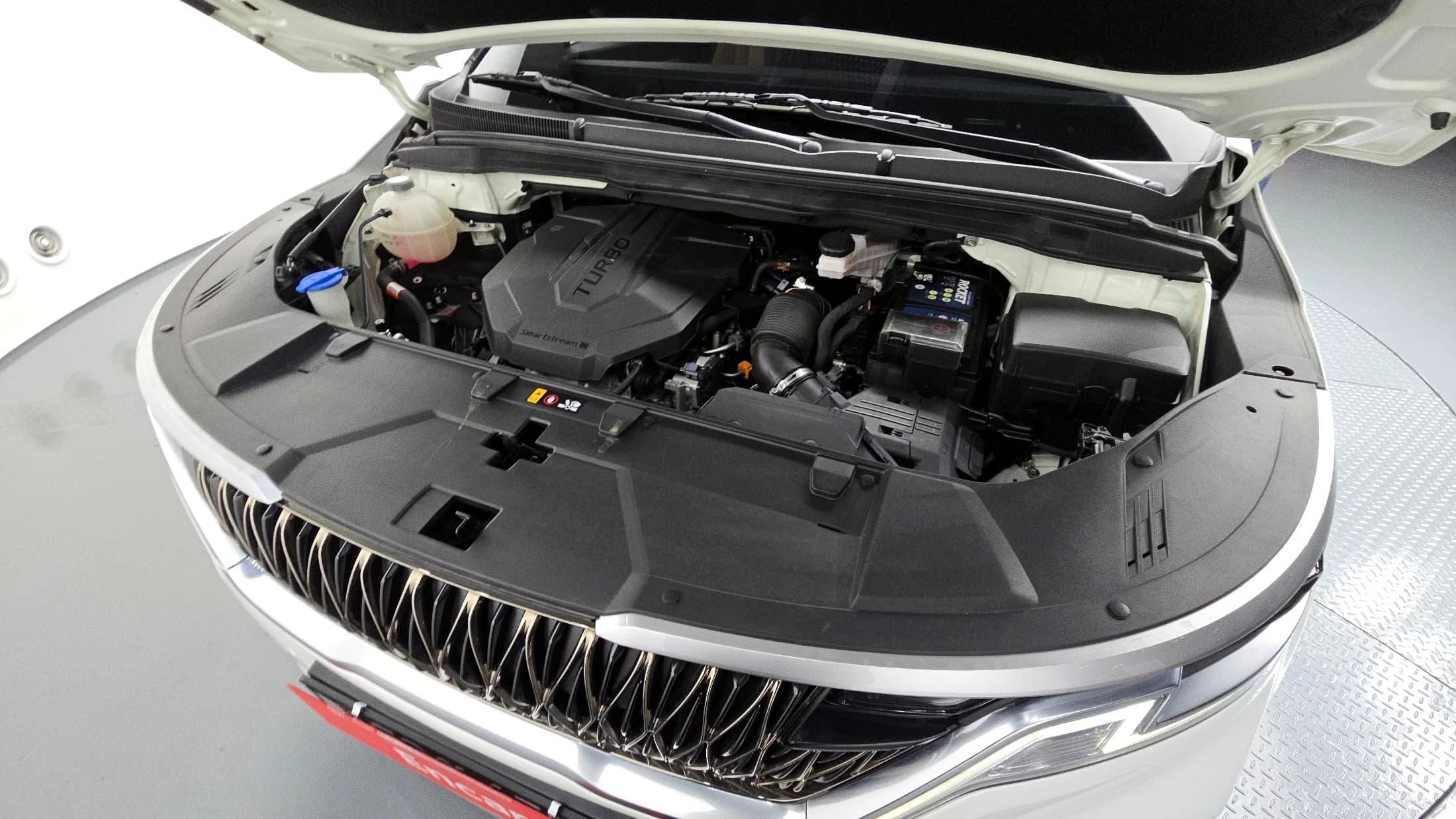 Kia Carnival 9-Seater Prestige, 2021 г. 49758 км. — фото 6
