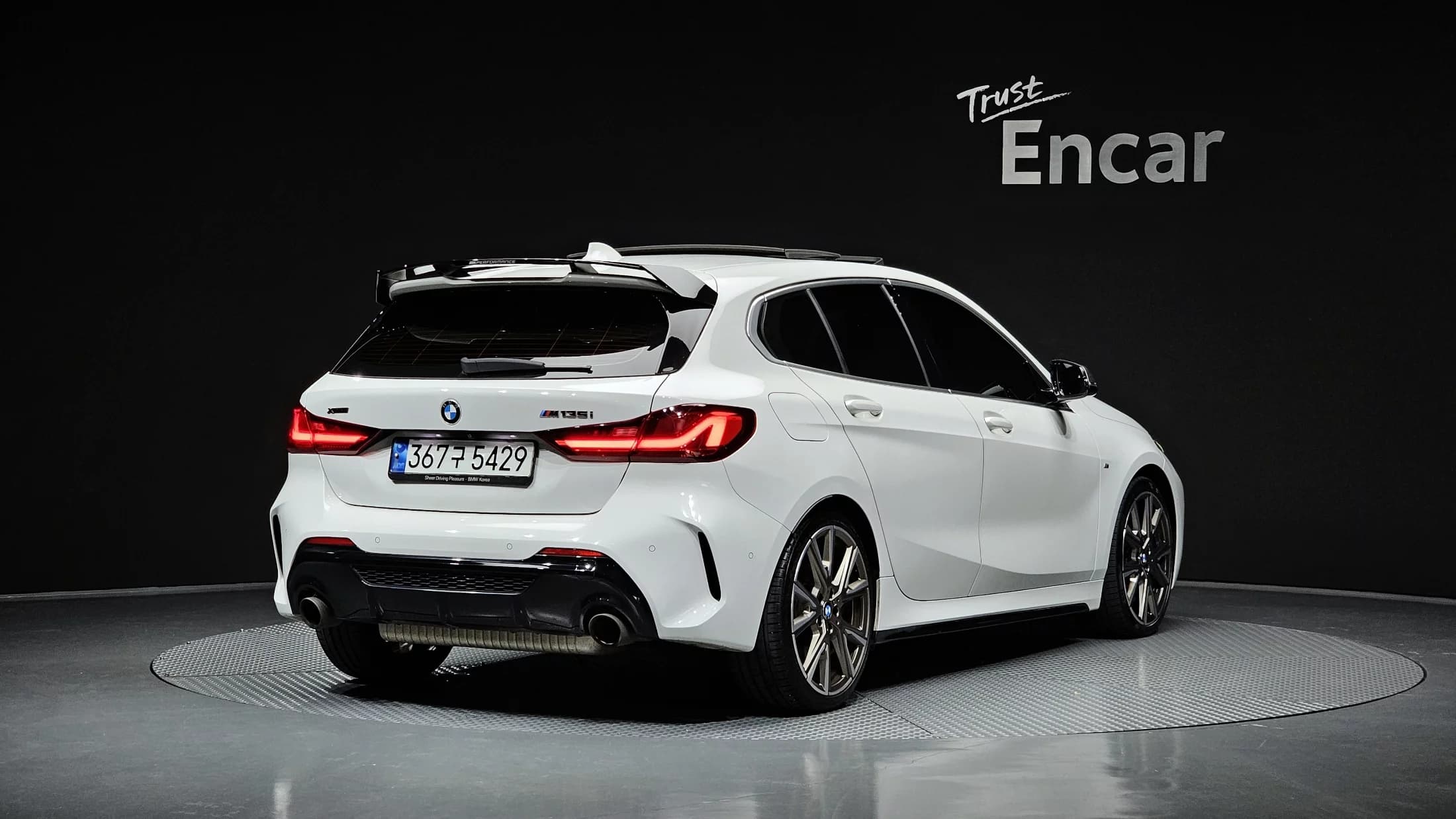 BMW 1-Series M135i xDrive, 2022 г. 97151 км. — фото 2