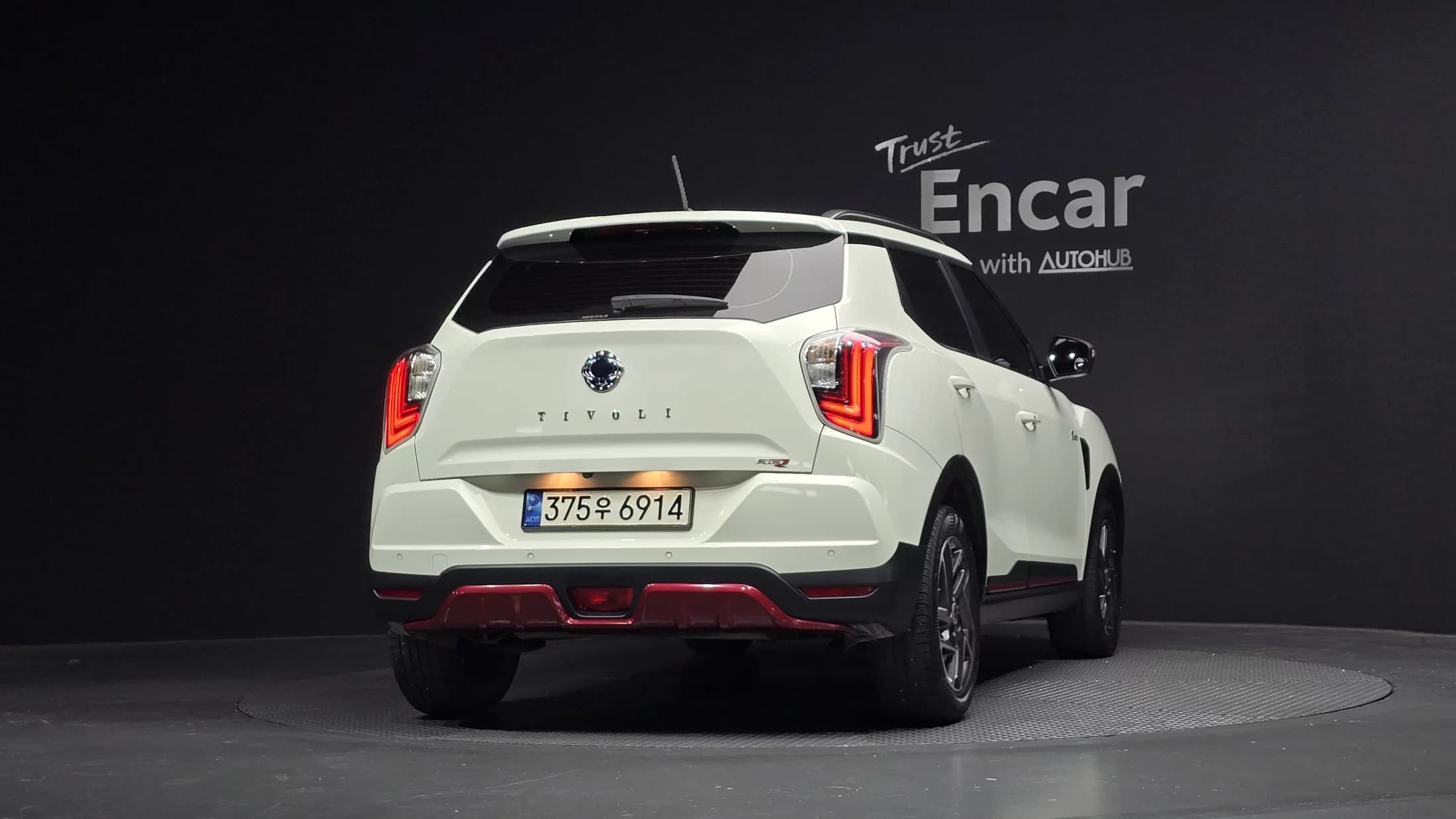 SsangYong TIBOLI Gasoline 1.5 2WD R-PLUS White, 2021 г. 32215 км. — фото 4