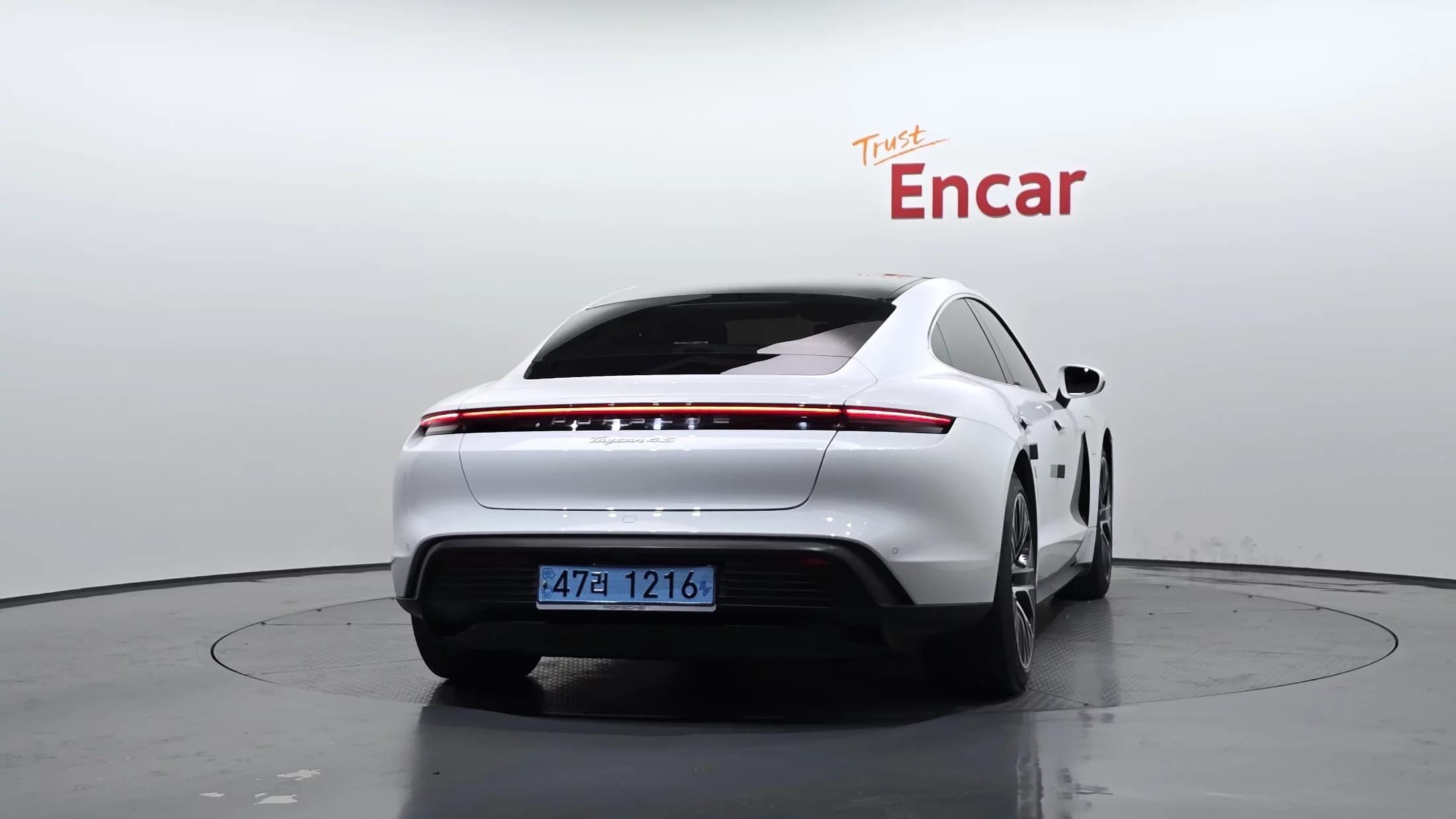 Porsche TAYCAN 4S, электромобиль, 2021 г. 70192 км. — фото 4