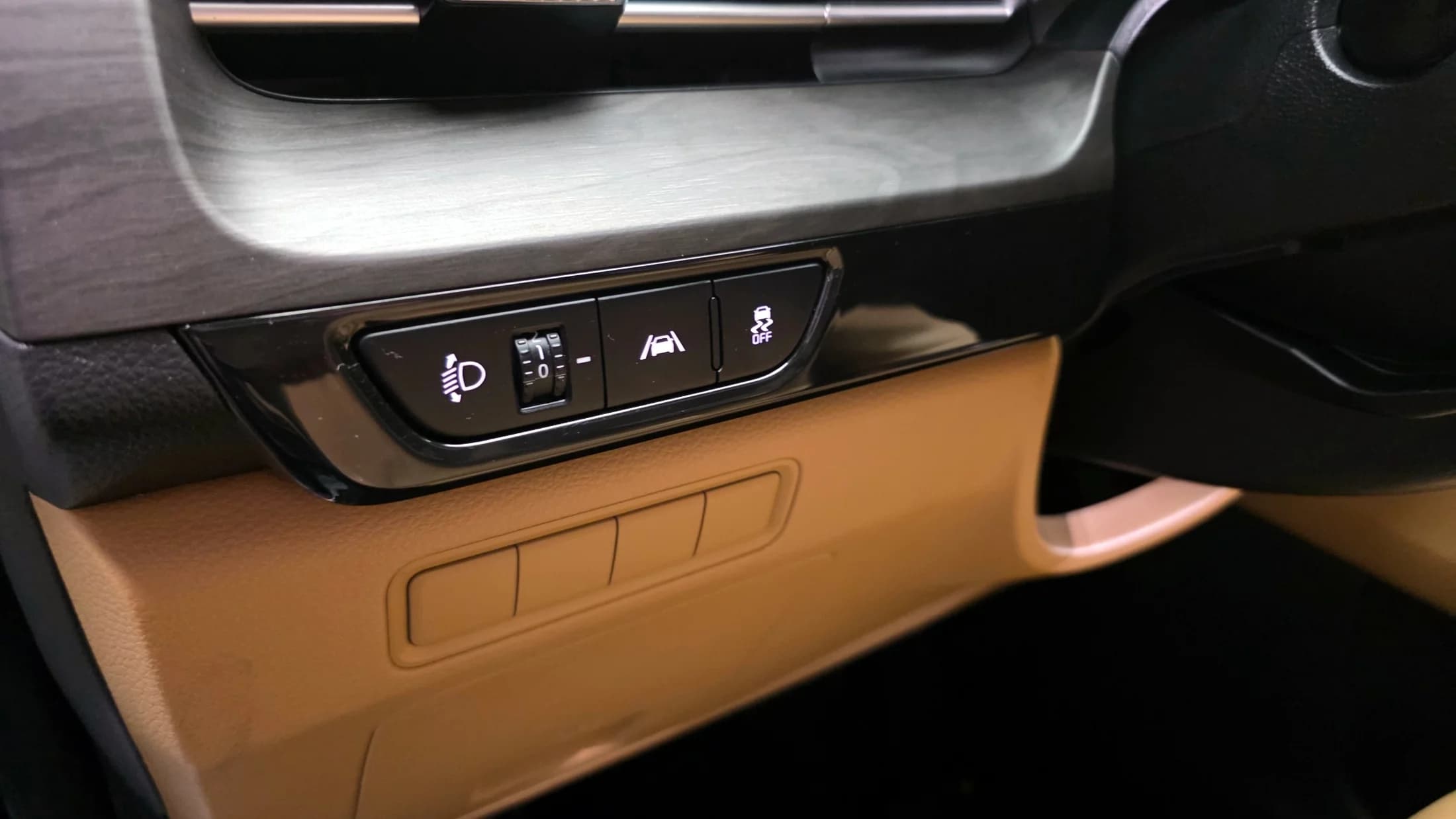 Kia Carnival Gasoline 9-Seater Prestige, 2022 г. 81549 км. — фото 15