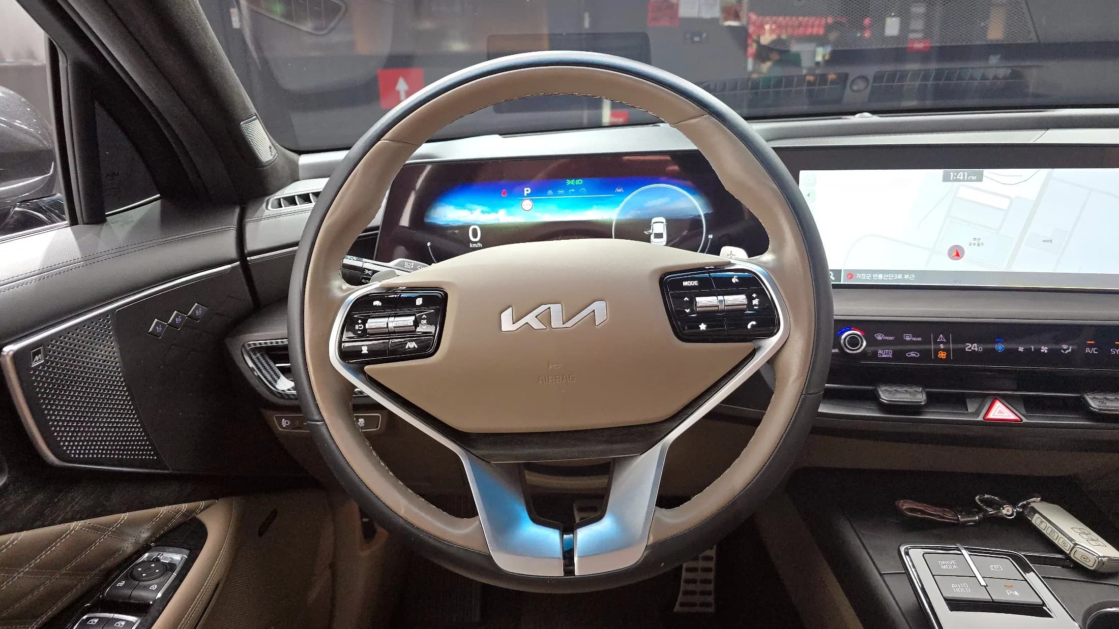 Kia K8 3.5 Gasoline 4WD Platinum, 2022 г. 28304 км. — фото 13
