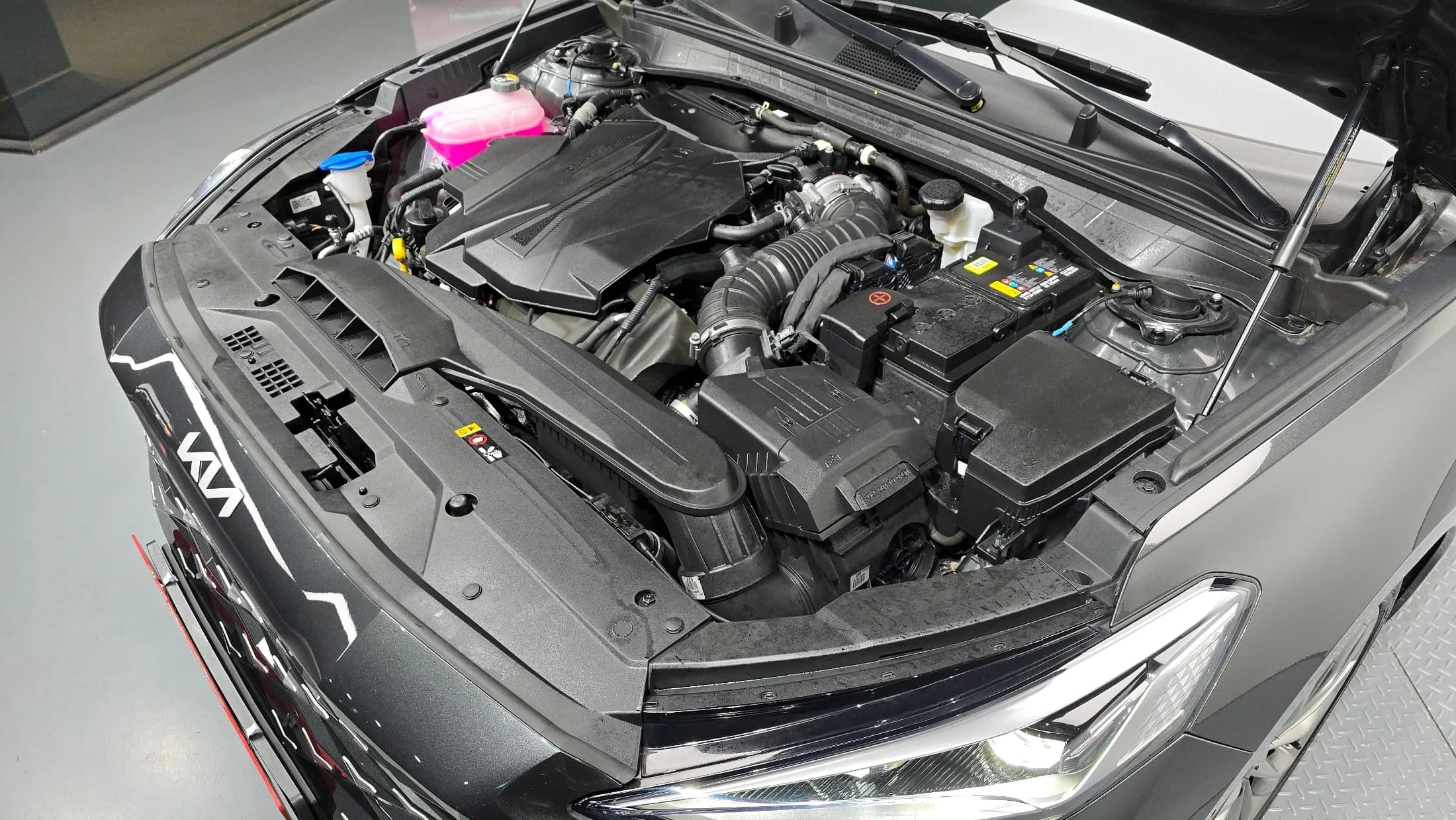 Kia K8 3.5 Gasoline 4WD Platinum, 2022 г. 28304 км. — фото 6