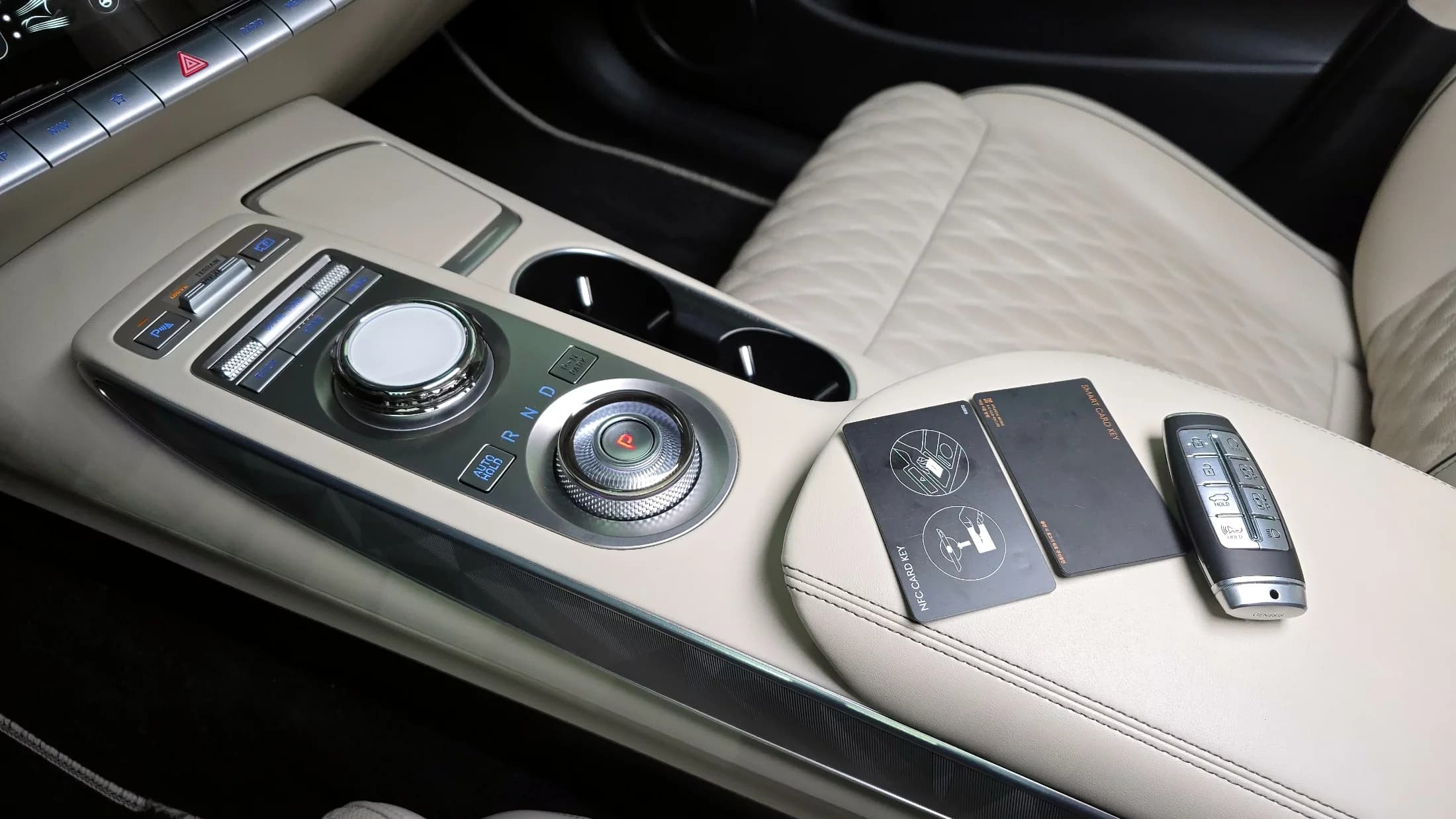 Genesis GV70 2.5T Gasoline AWD, 2023 г. 46959 км. — фото 9