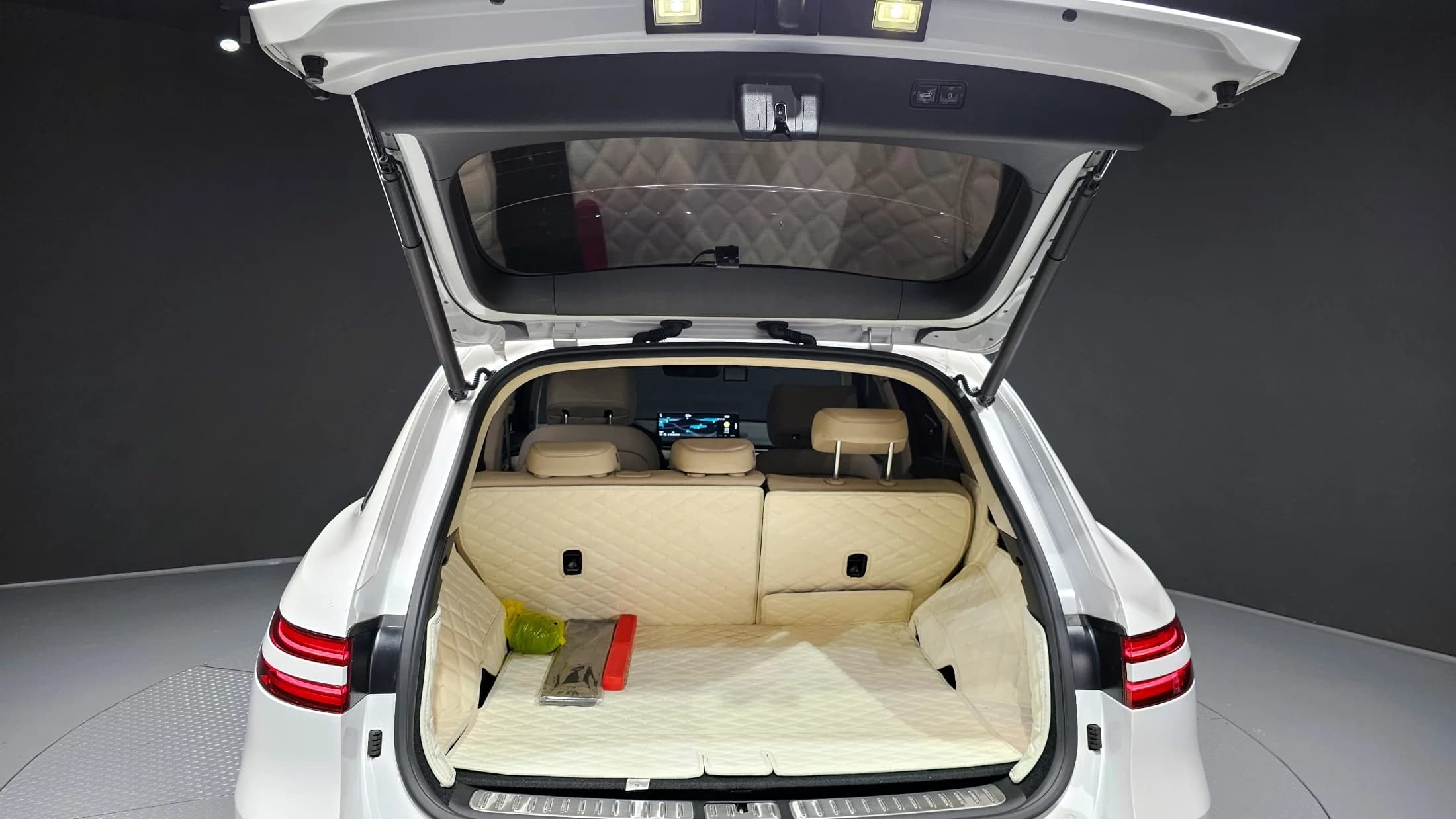 Genesis GV70 2.5T Gasoline AWD, 2023 г. 11843 км. — фото 20
