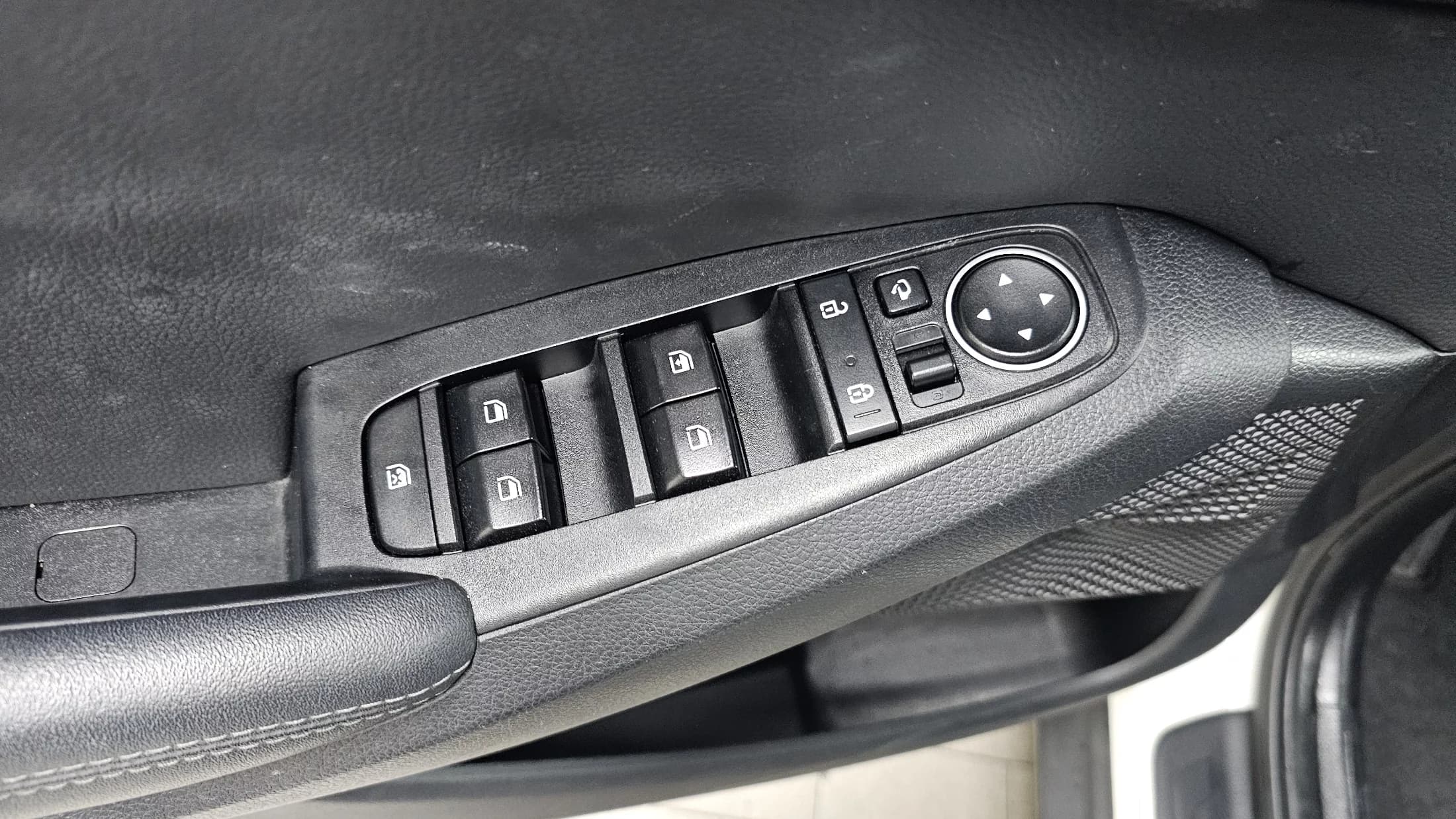 Kia Seltos Gasoline 1.6 Turbo 2WD Trendy, 2022 г. 80322 км. — фото 15