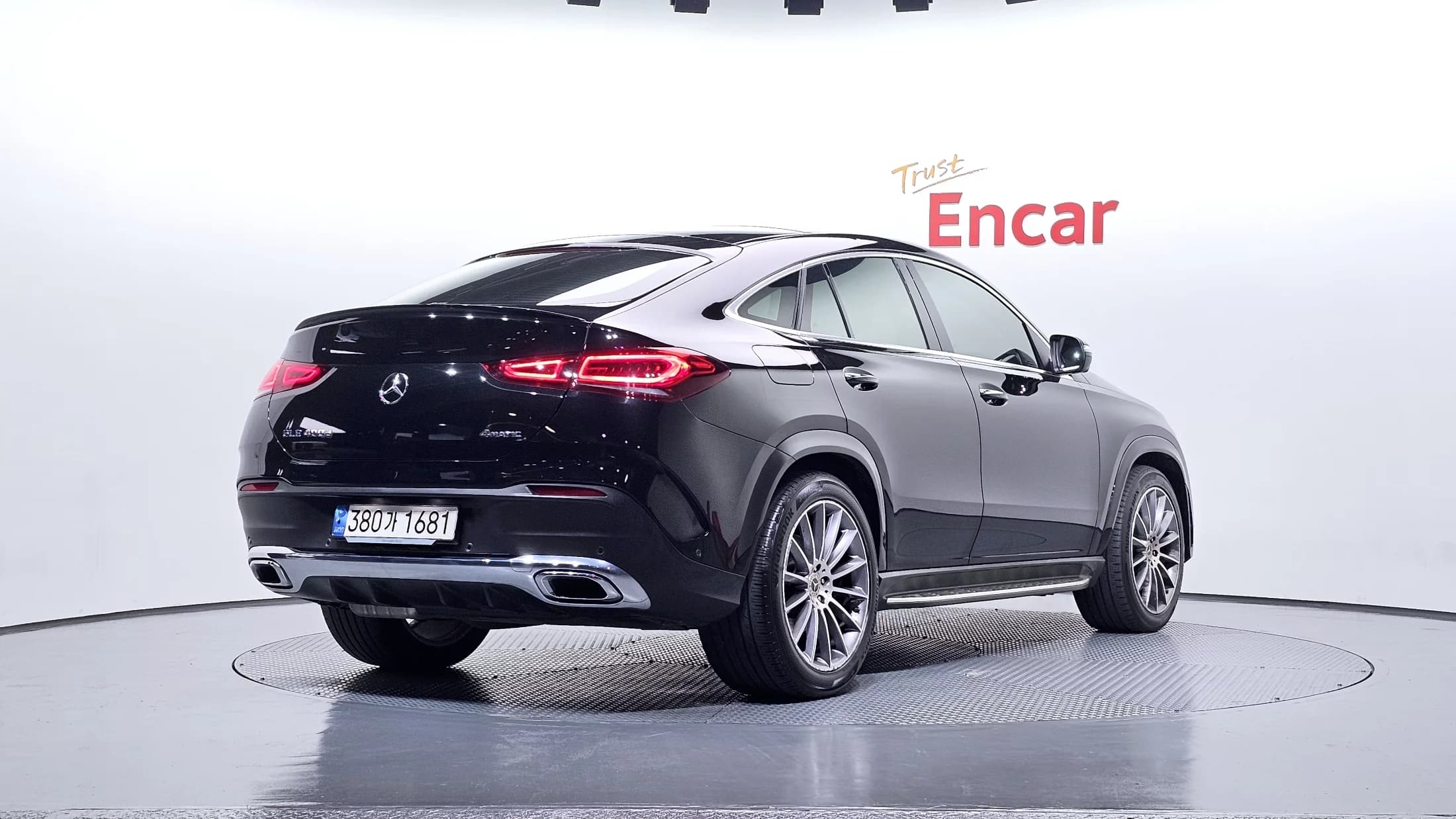 Mercedes-Benz GLE-Class GLE400d 4MATIC Coupe, 2023 г. 56341 км. — фото 2