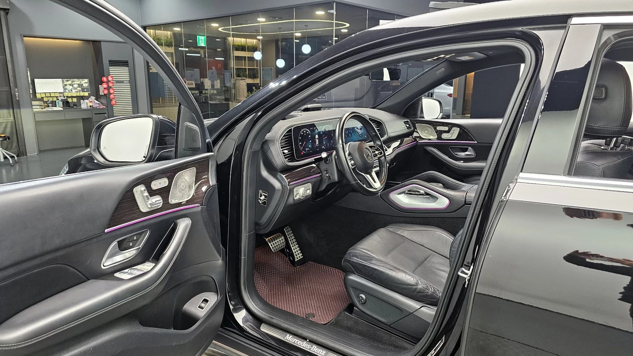 Mercedes-Benz GLE-Class GLE400d 4MATIC Coupe, 2023 г. 56341 км. — фото 11
