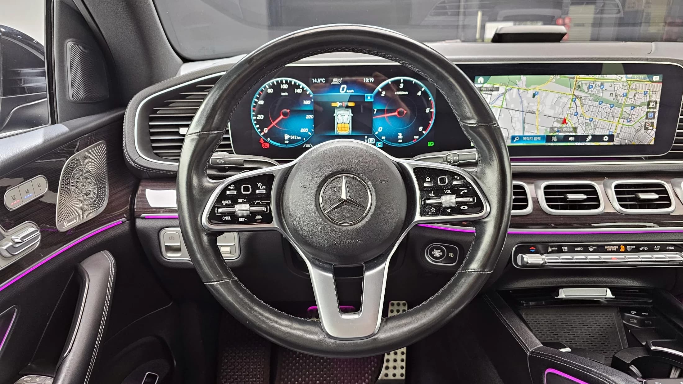 Mercedes-Benz GLE-Class GLE400d 4MATIC Coupe, 2023 г. 56341 км. — фото 13