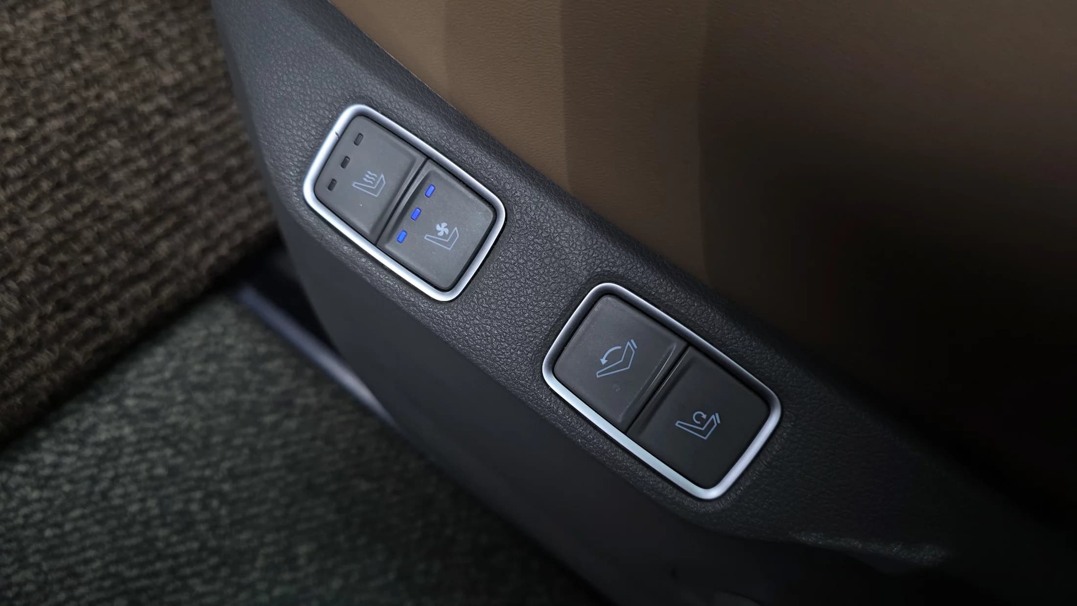 Hyundai Staria Lounge 7-Seater Inspiration, 2022 г. 213669 км. — фото 18