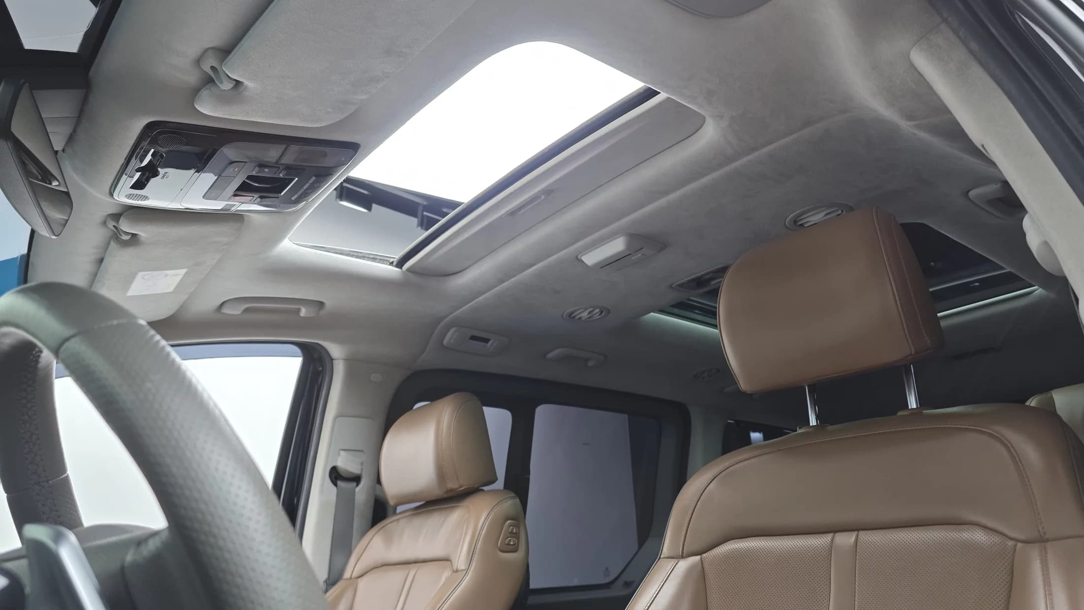 Hyundai Staria Lounge 7-Seater Inspiration, 2022 г. 213669 км. — фото 19