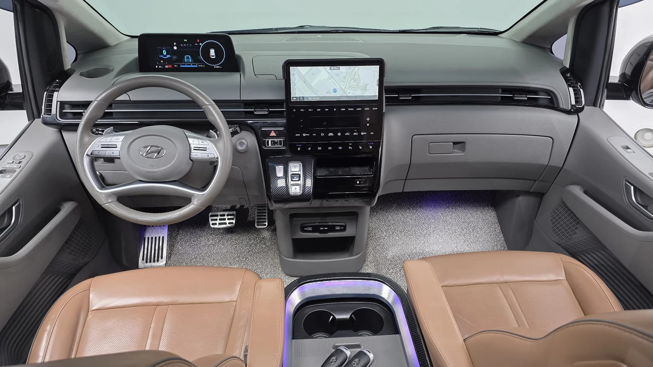 Hyundai Staria Lounge 7-Seater Inspiration, 2022 г. 213669 км. — фото 7