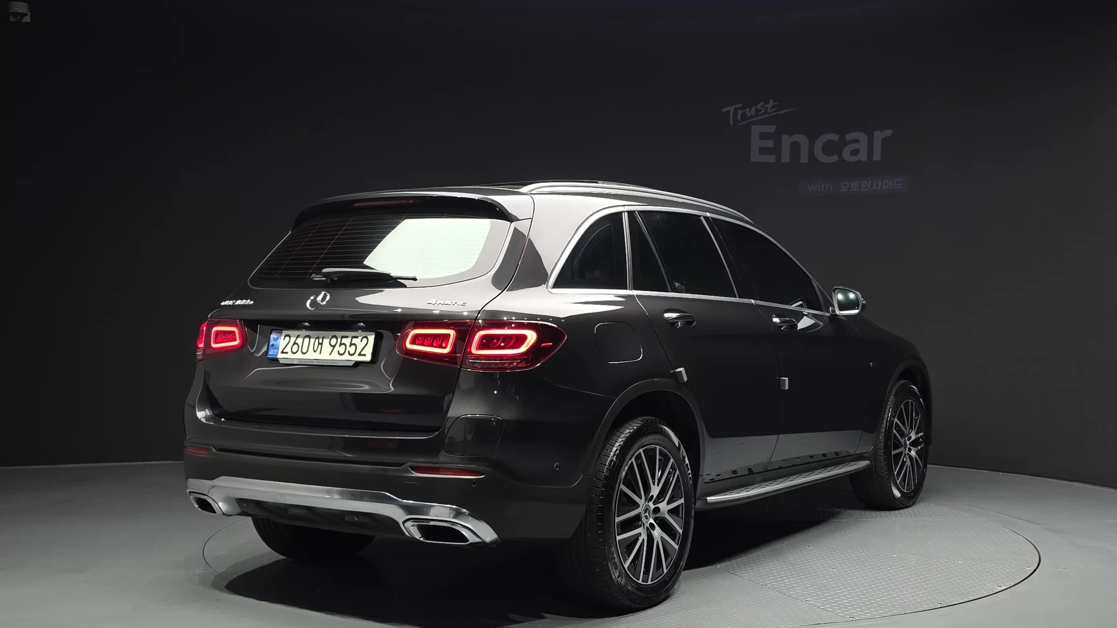 Mercedes-Benz GLC-Class GLC300e 4MATIC, гибрид, 2021 г. 127737 км. — фото 2