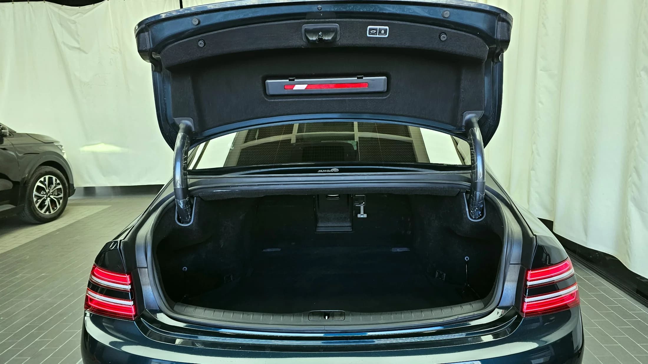 Genesis G80 Gasoline 2.5 Turbo 2WD, 2022 г. 70717 км. — фото 20