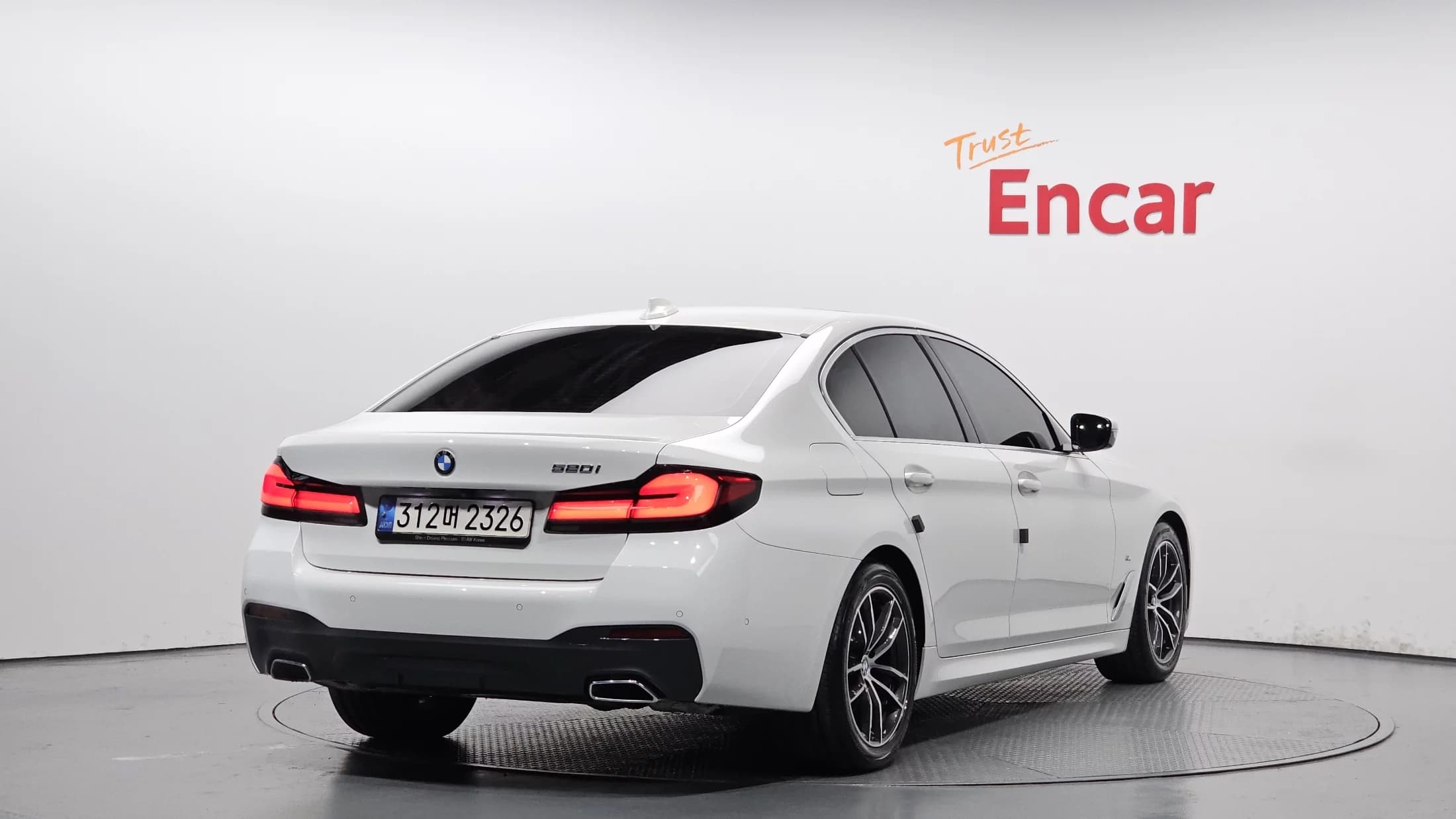 BMW 5-Series 520i M Sport, 2022 г. 39664 км. — фото 2