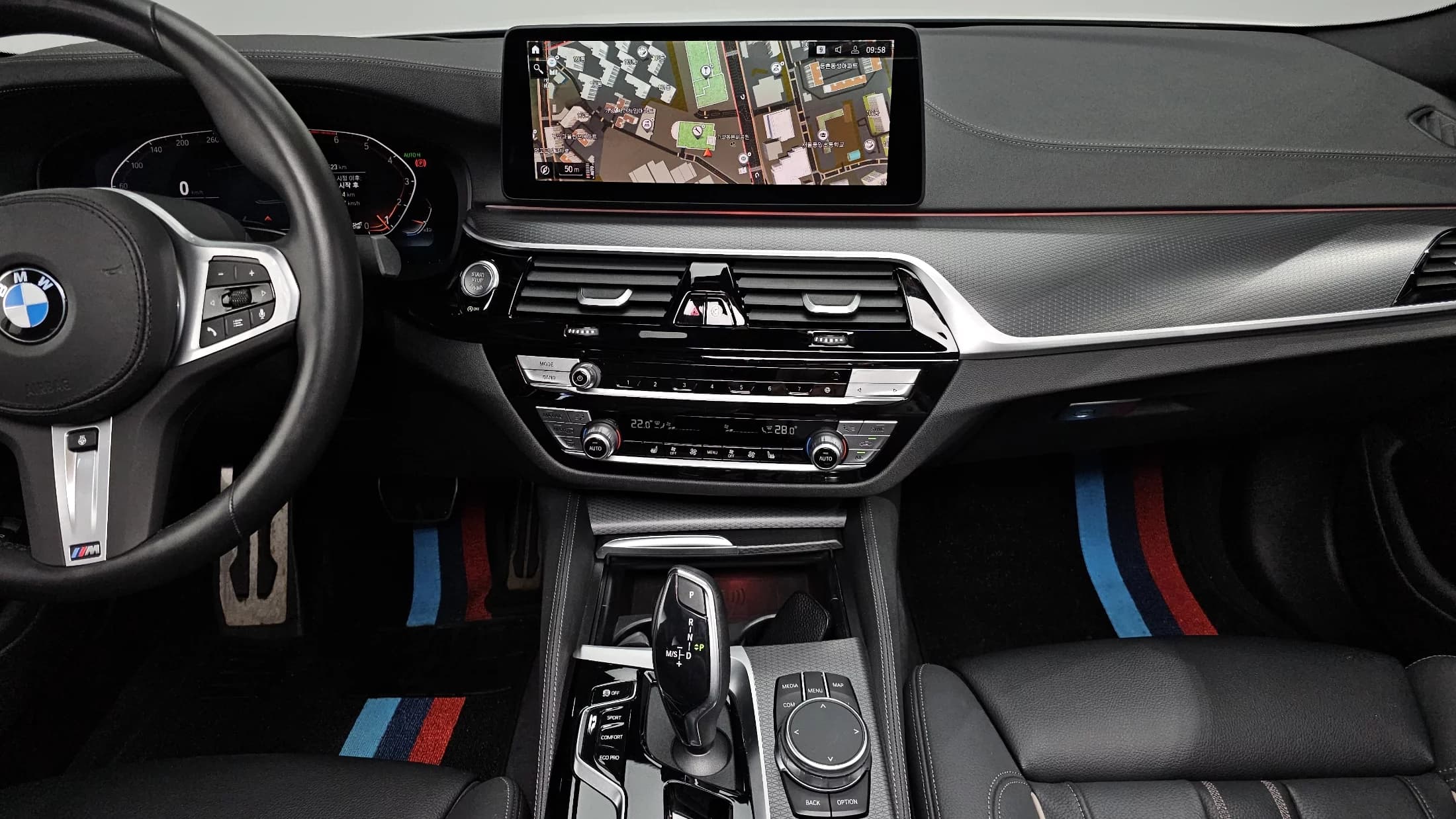 BMW 5-Series 520i M Sport, 2022 г. 39664 км. — фото 14