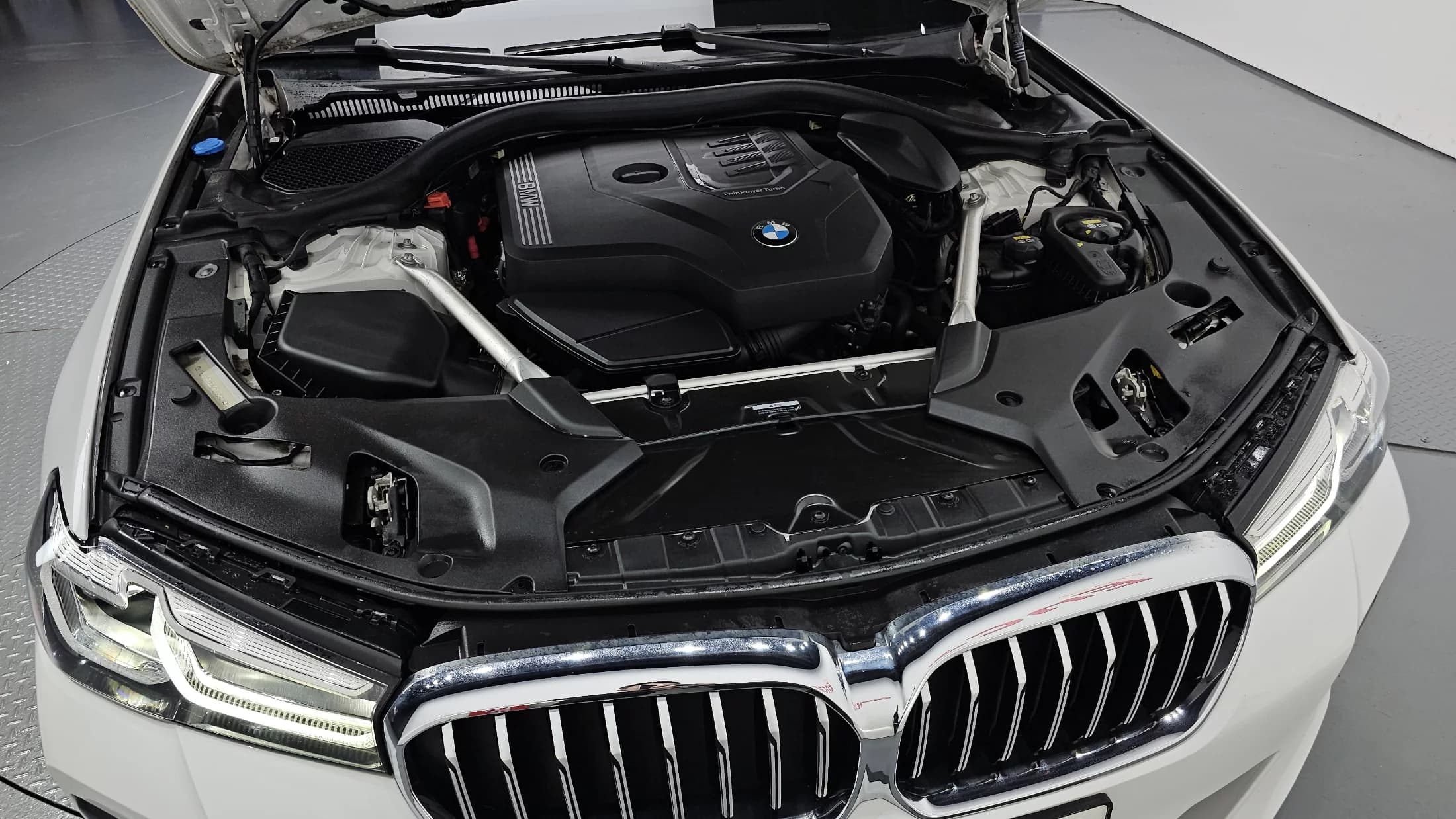 BMW 5-Series 520i M Sport, 2022 г. 39664 км. — фото 6