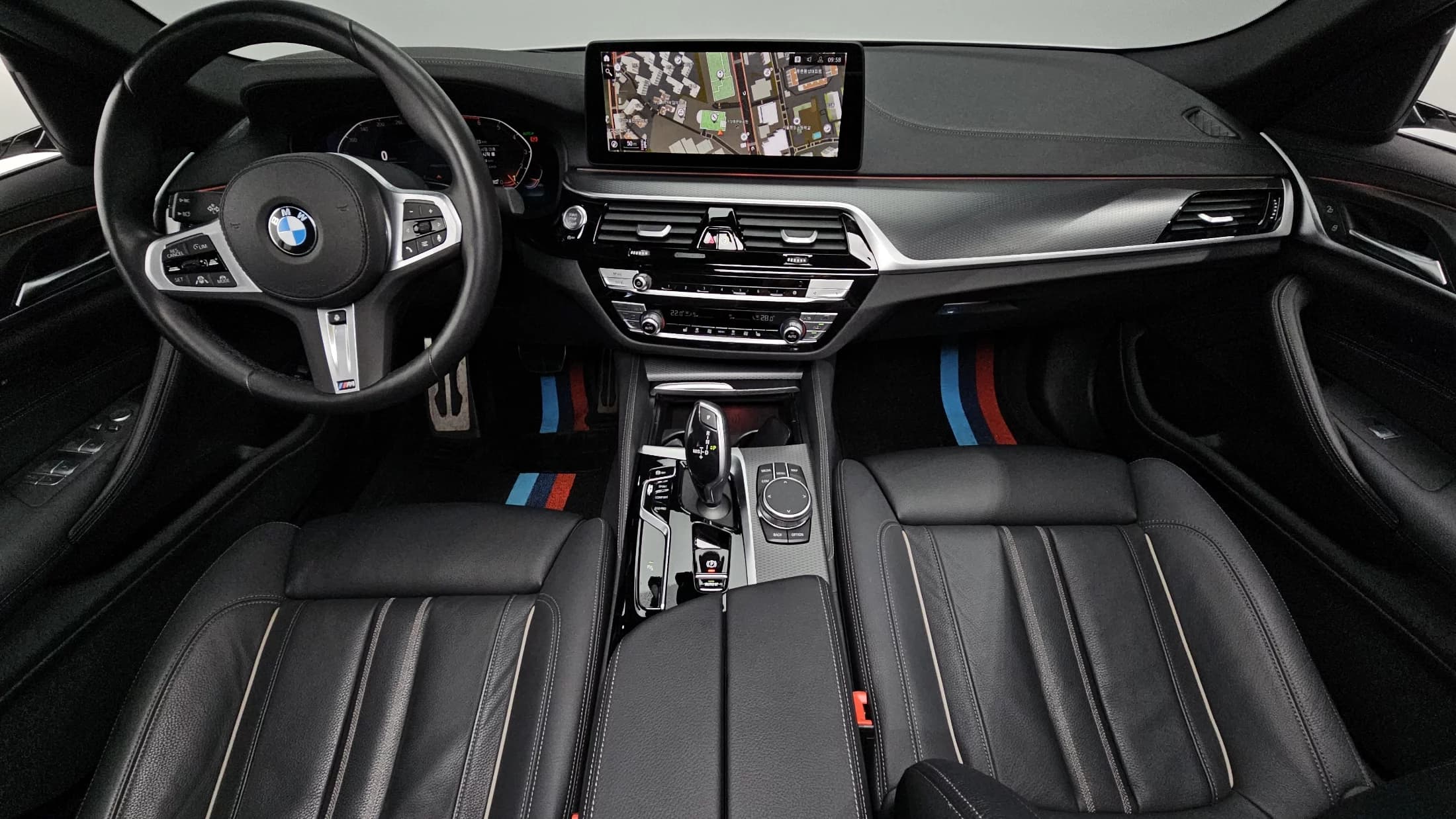 BMW 5-Series 520i M Sport, 2022 г. 39664 км. — фото 7