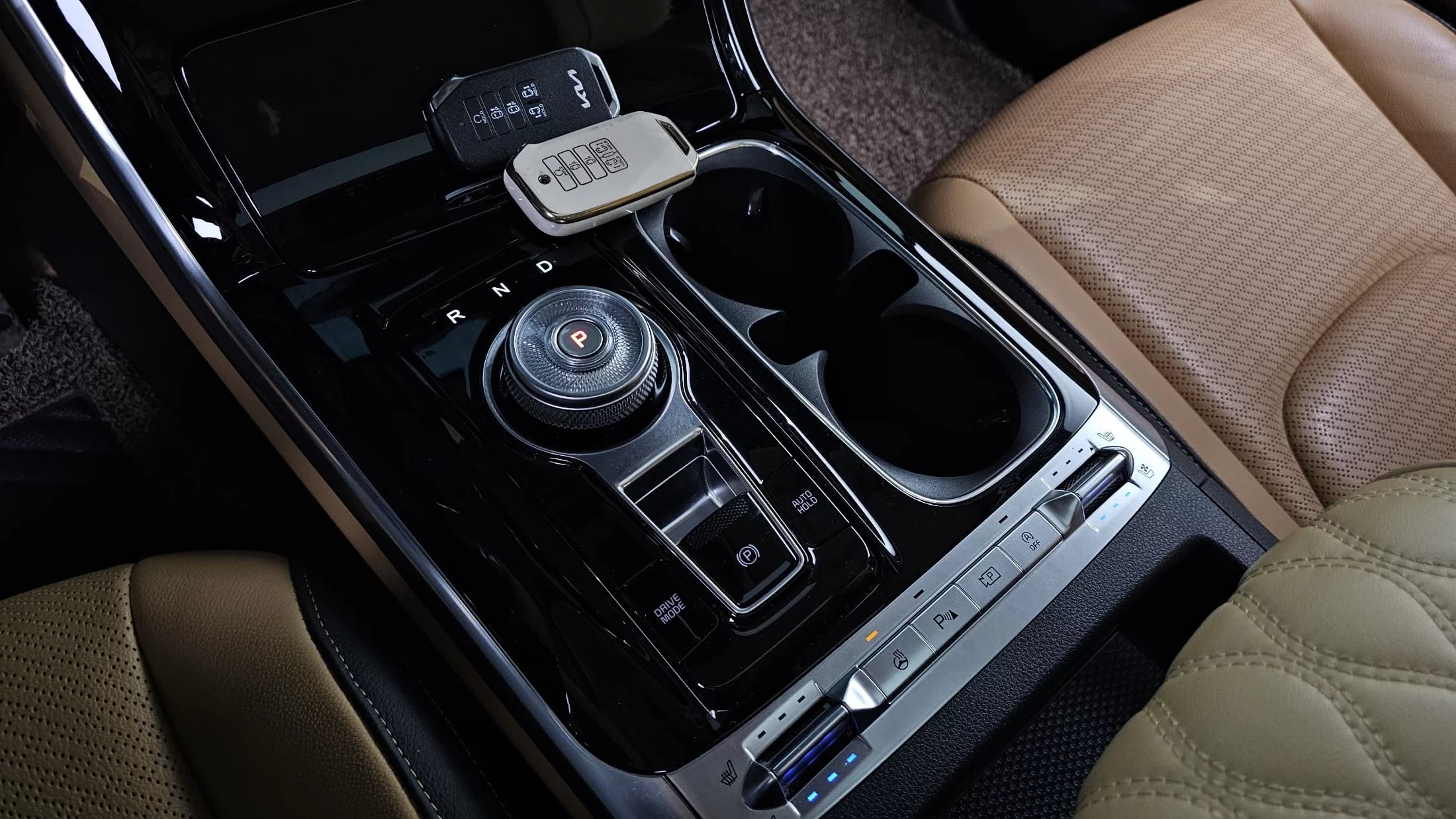 Kia Carnival 9-Seater Signature, 2023 г. 25563 км. — фото 9