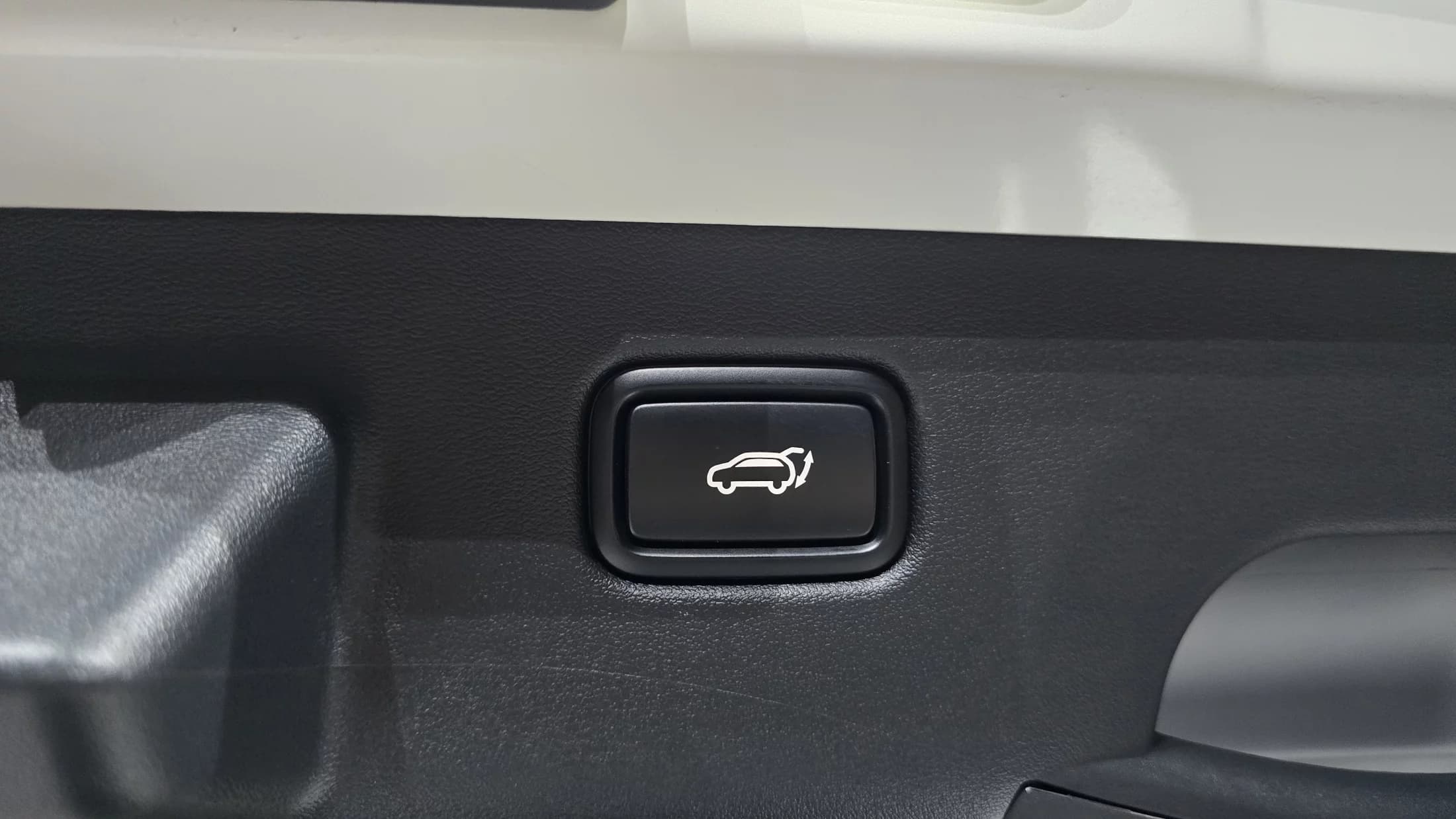Kia EV6 Long Range 2WD Air, электромобиль, 2024 г. 20191 км. — фото 20