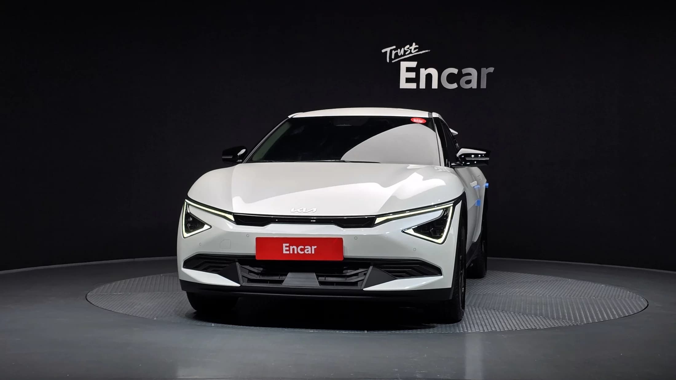 Kia EV6 Long Range 2WD Air, электромобиль, 2024 г. 20191 км. — фото 3