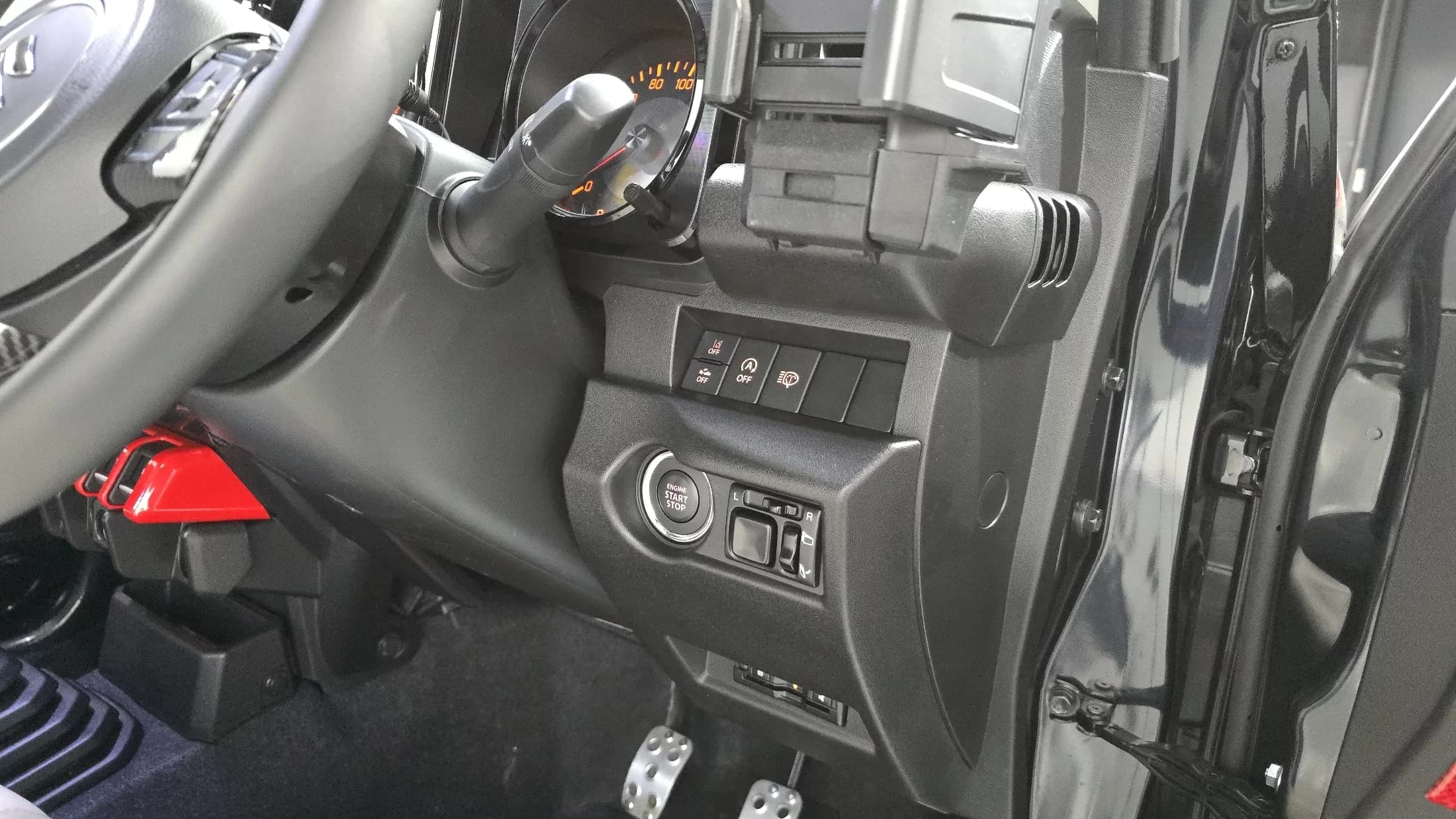 Suzuki JIMNY 1.5, 2024 г. 7639 км. — фото 18