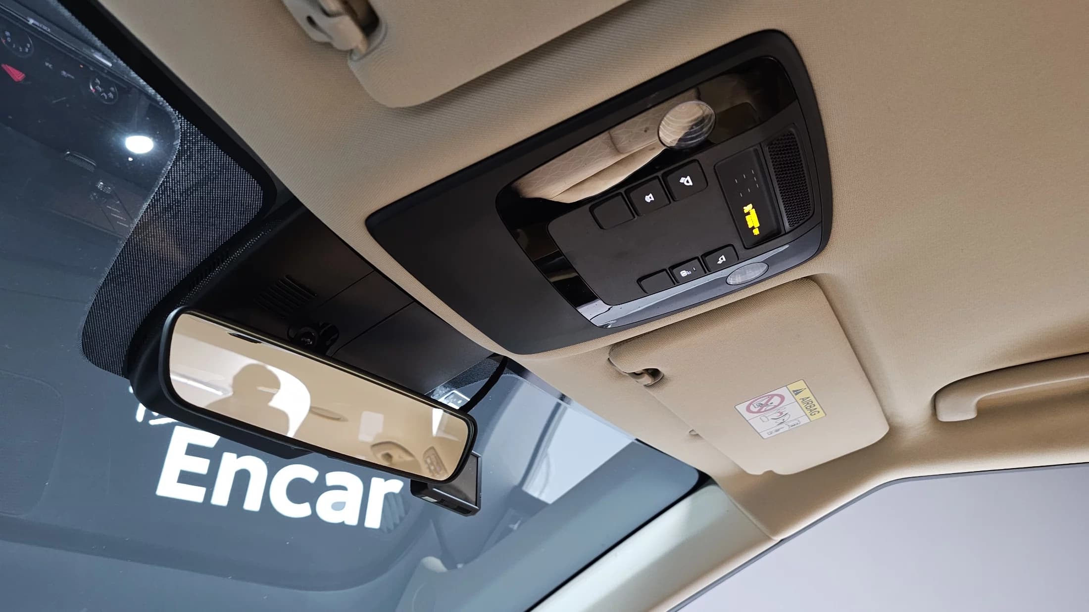 Kia Carnival 9-Seater Prestige, 2022 г. 58767 км. — фото 15