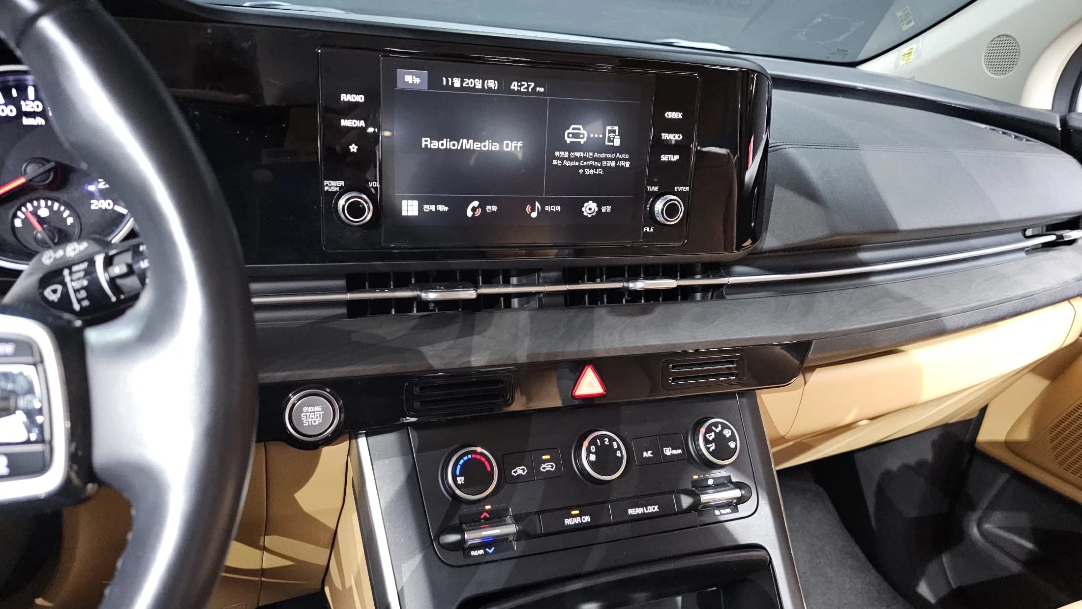 Kia Carnival 9-Seater Prestige, 2022 г. 58767 км. — фото 16