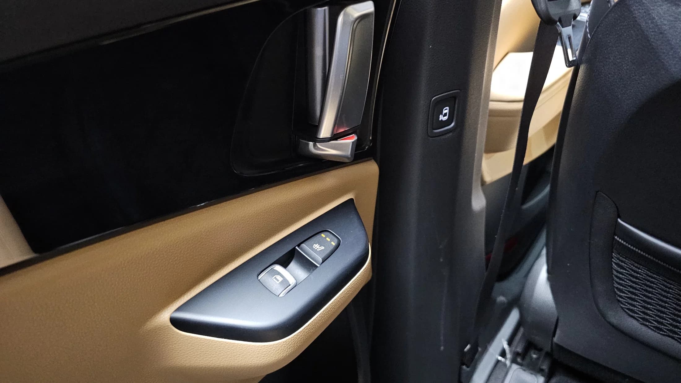 Kia Carnival 9-Seater Prestige, 2022 г. 58767 км. — фото 18