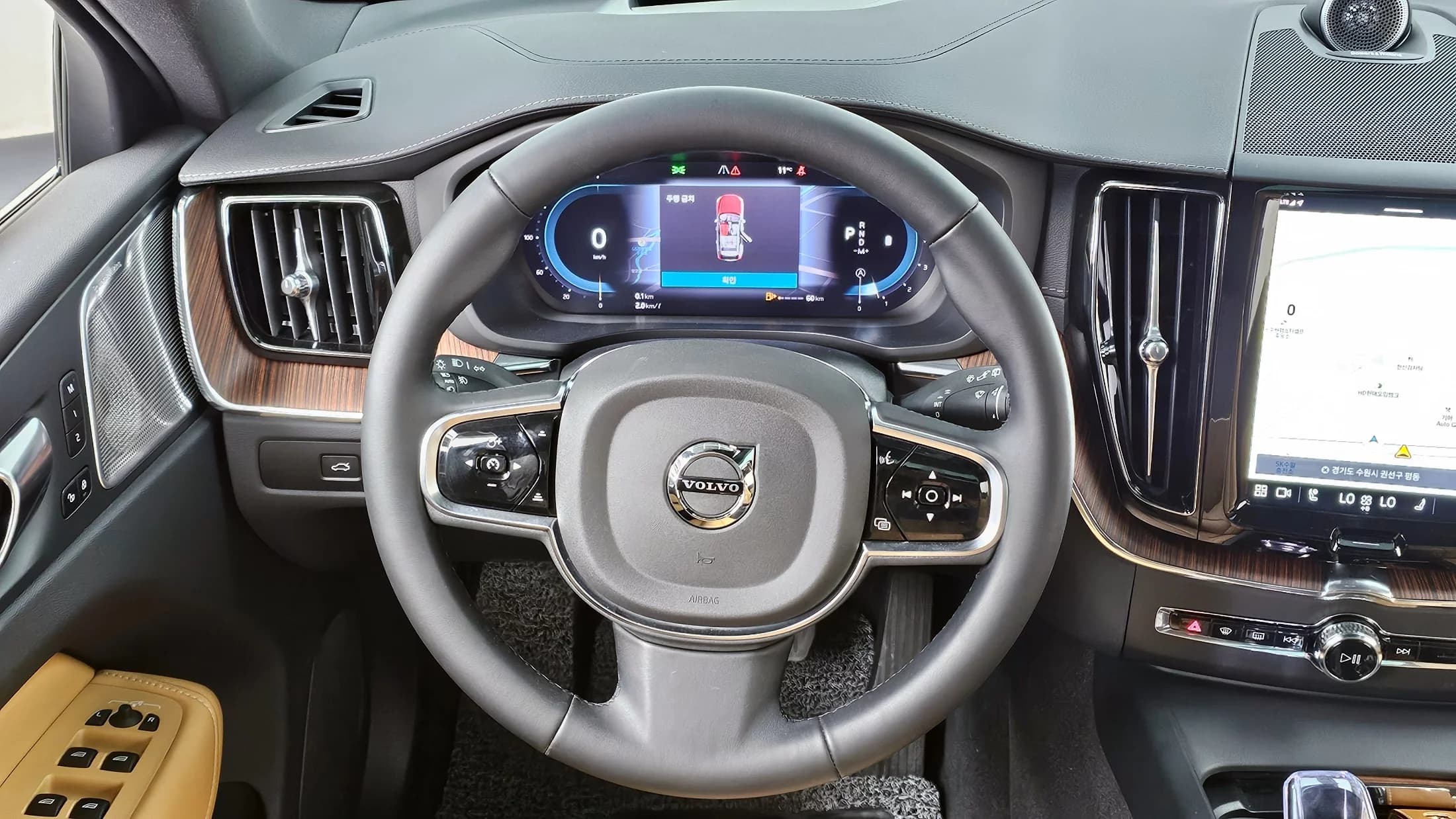 Volvo XC60 B5 Ultimate Bright, 2024 г. 13143 км. — фото 13