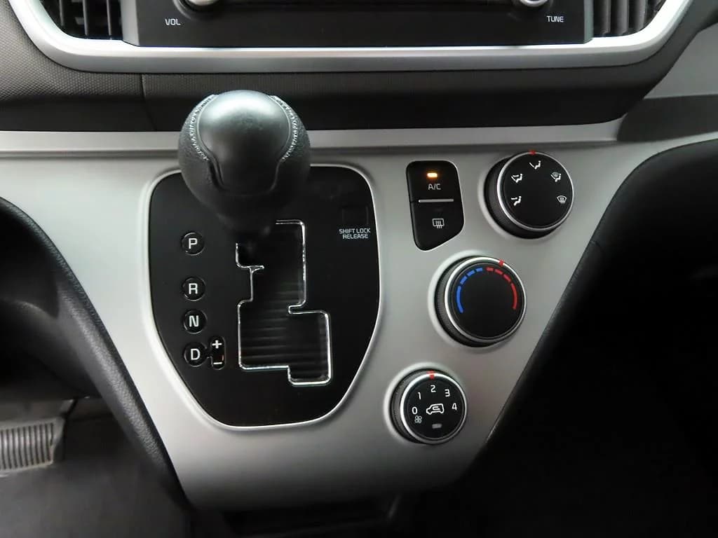 Kia RAY Van Standard, 2021 г. 123334 км. — фото 10