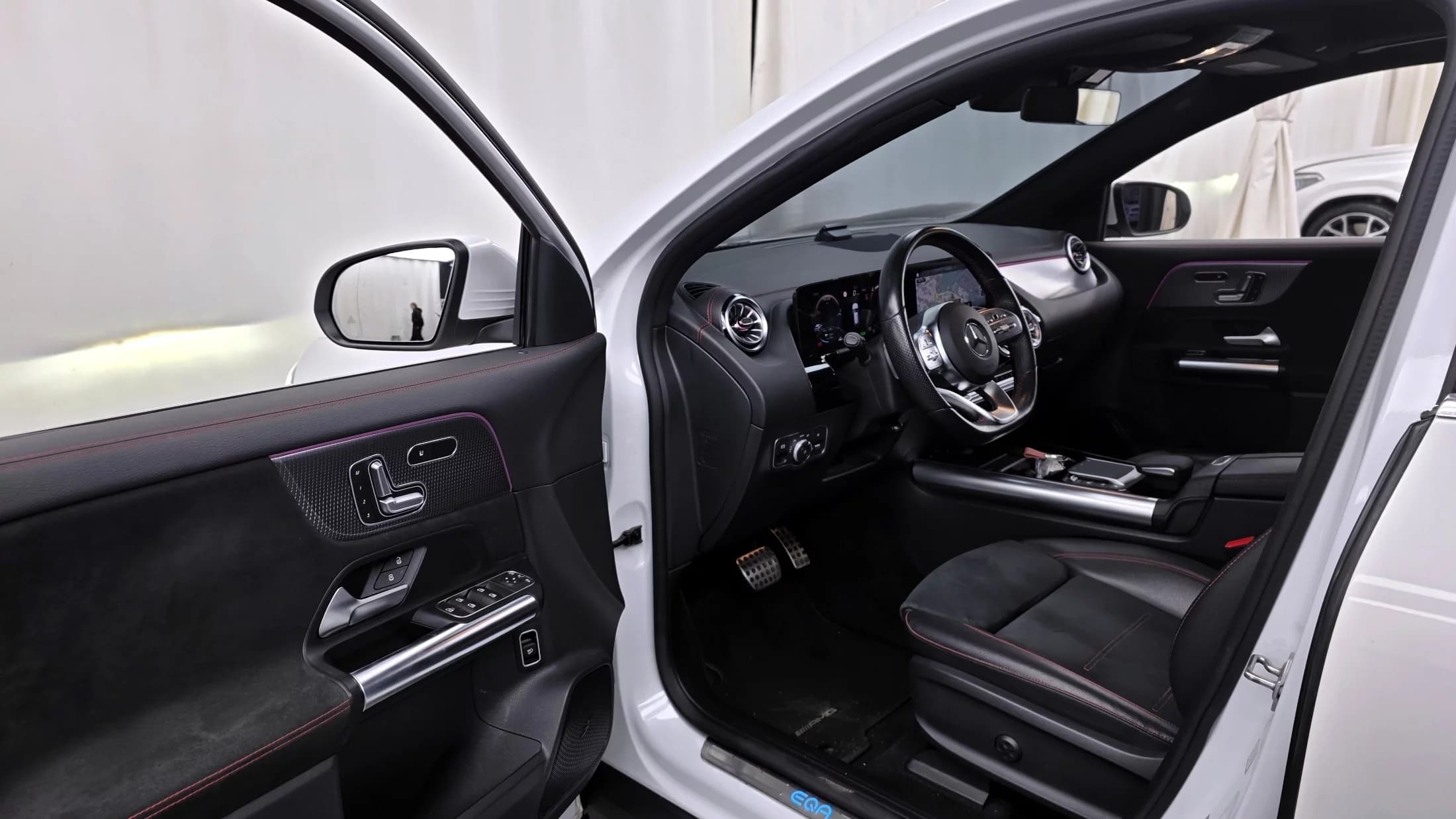 Mercedes-Benz EQA EQA250 AMG Package, электромобиль, 2022 г. 46256 км. — фото 10