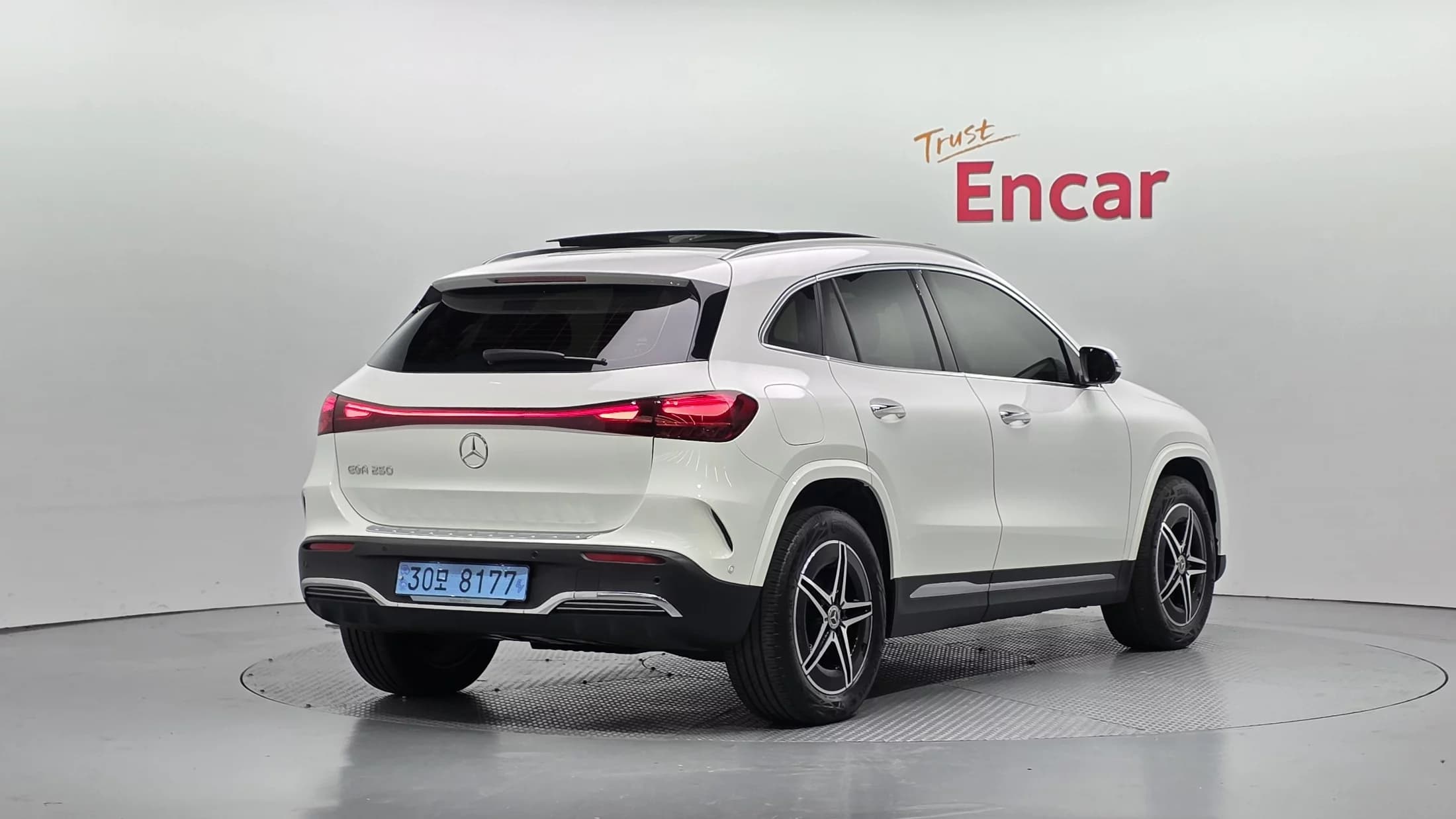 Mercedes-Benz EQA EQA250 AMG Line, электромобиль, 2024 г. 11608 км. — фото 2