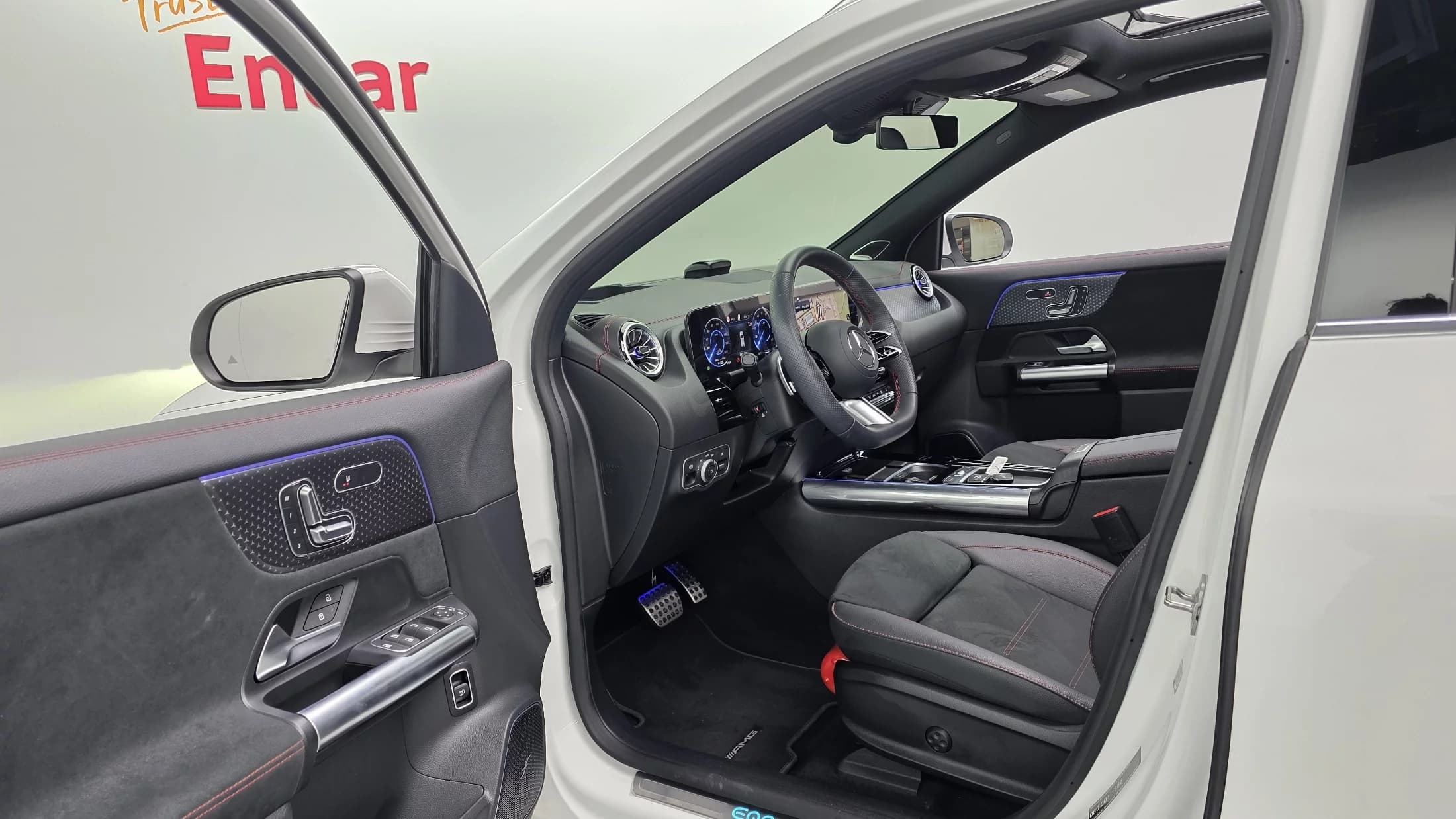 Mercedes-Benz EQA EQA250 AMG Line, электромобиль, 2024 г. 11608 км. — фото 13