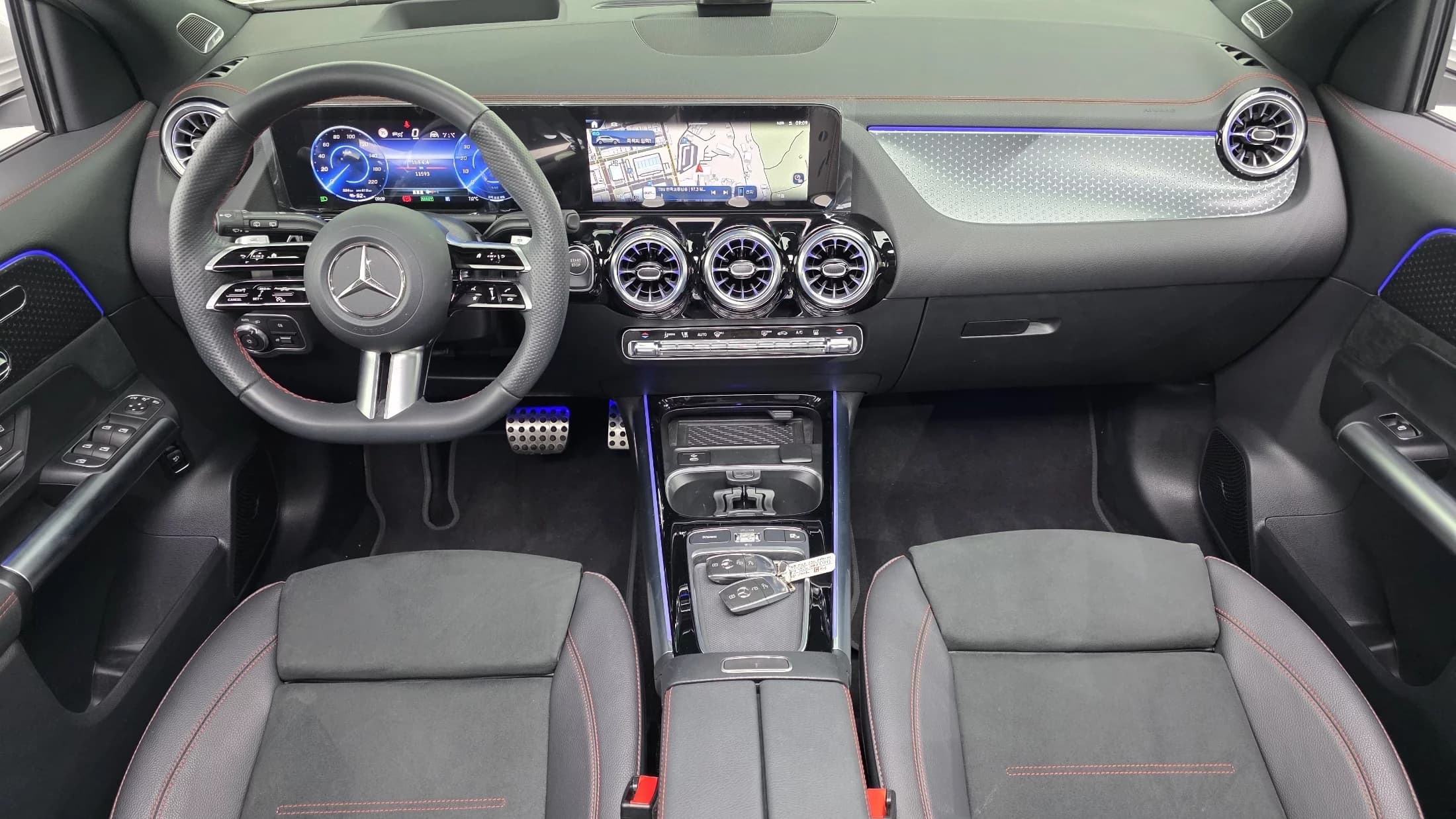 Mercedes-Benz EQA EQA250 AMG Line, электромобиль, 2024 г. 11608 км. — фото 7