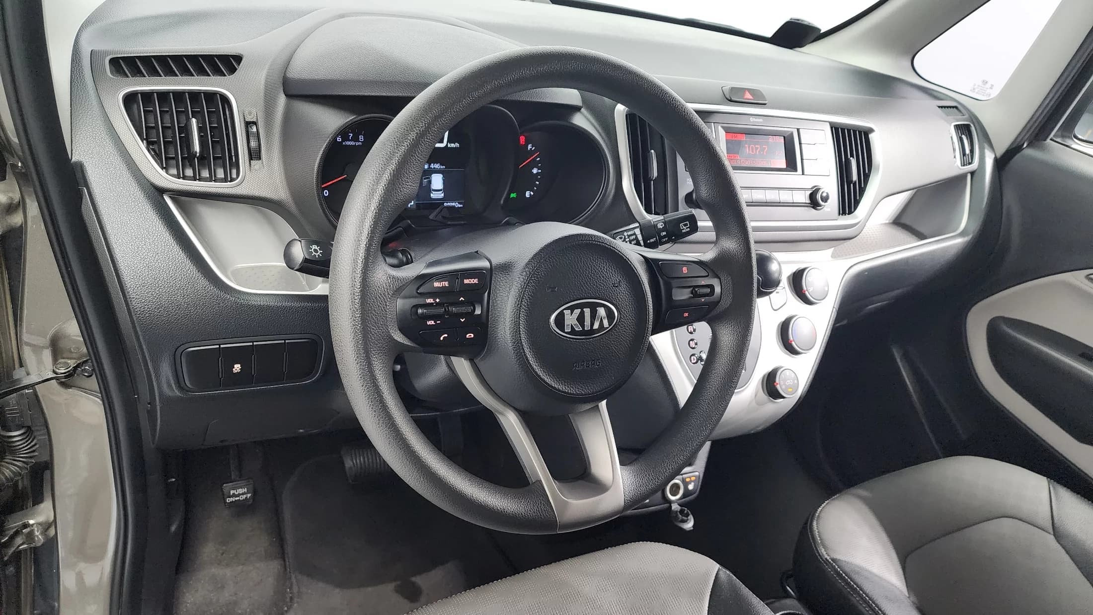 Kia RAY Van Prestige Special, 2021 г. 84436 км. — фото 13