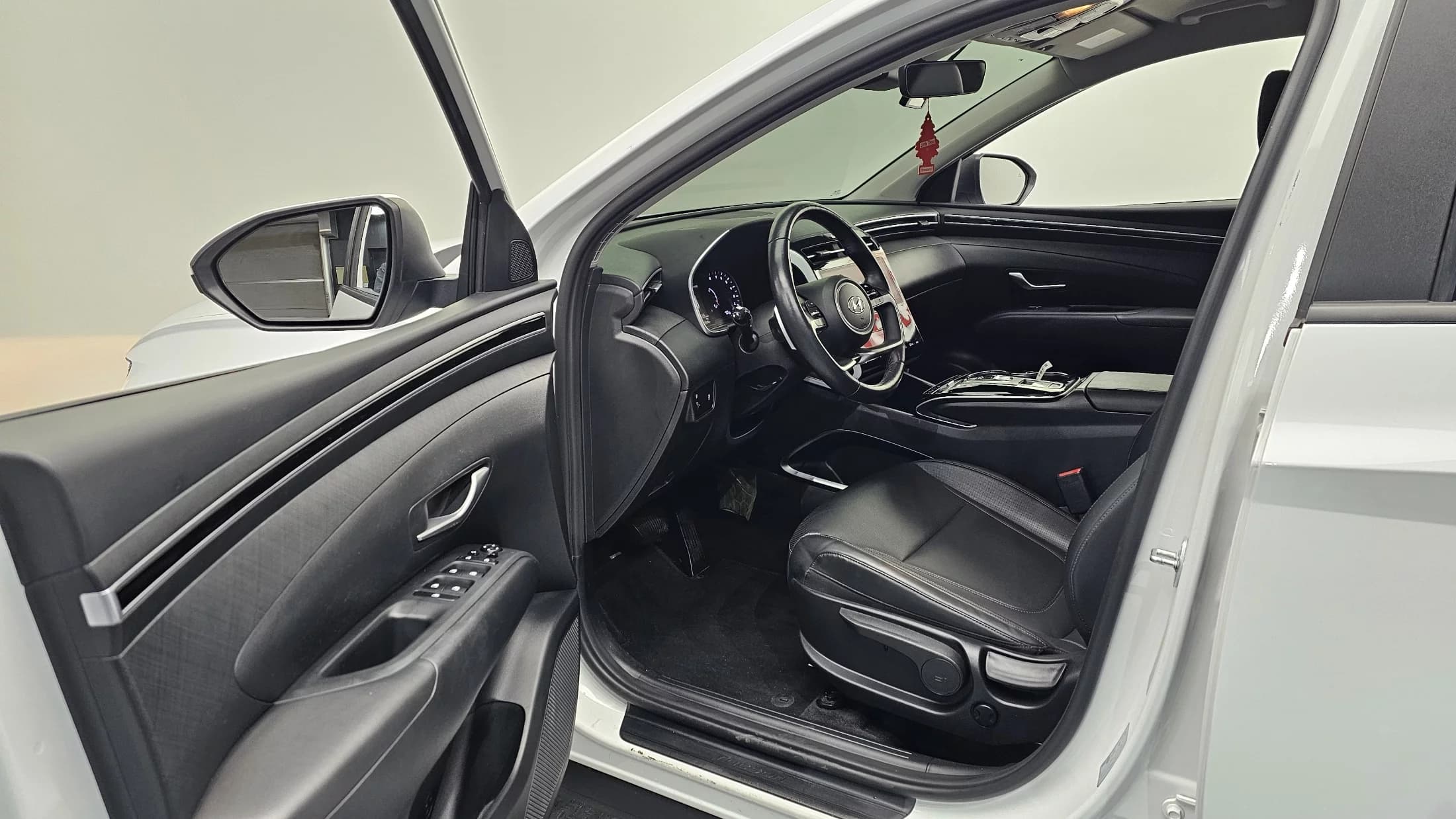 Hyundai Tucson Gasoline 1.6 Turbo 2WD Premium, 2021 г. 32675 км. — фото 10