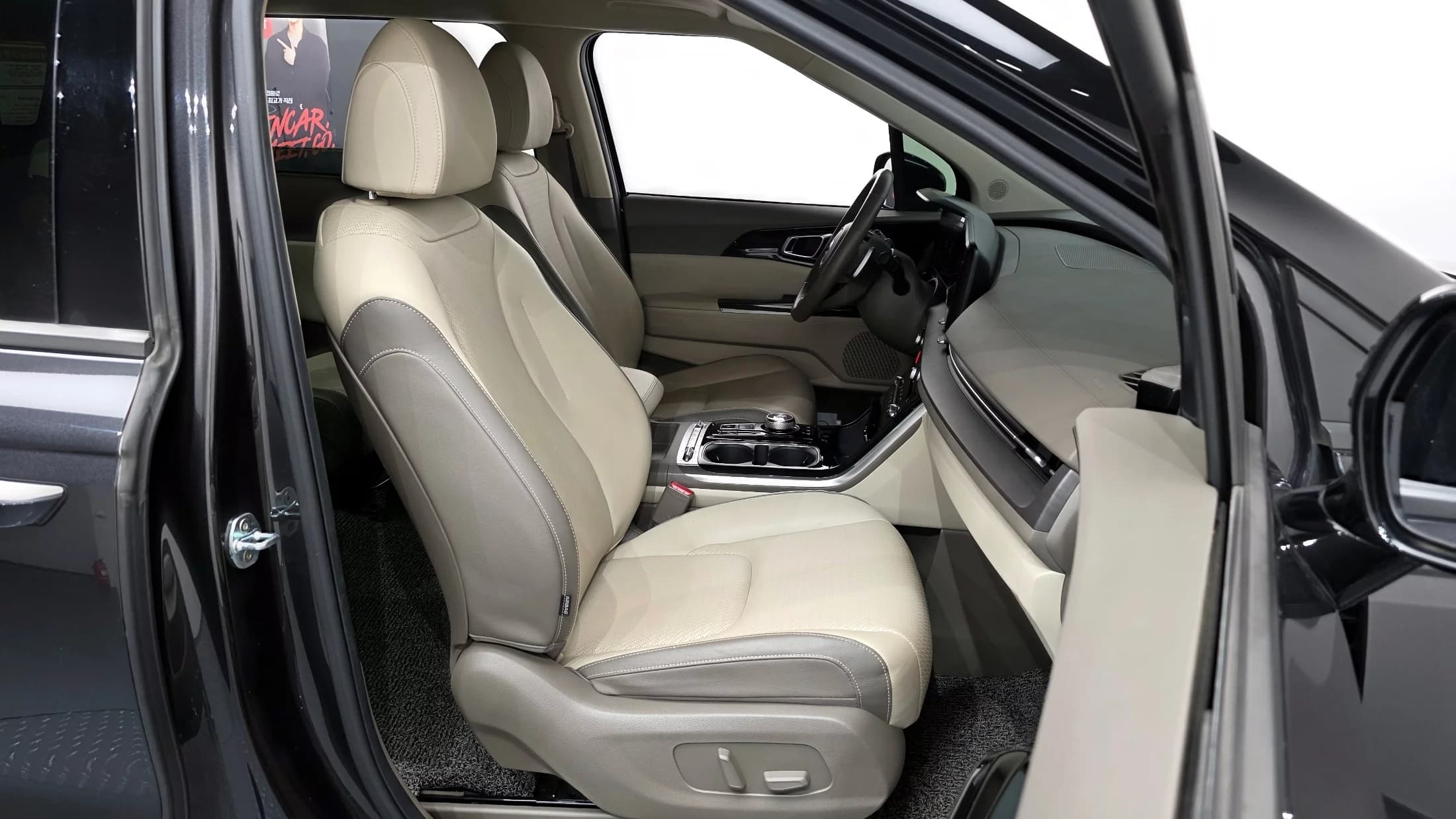 Kia Carnival 9-Seater Noblesse, 2021 г. 151147 км. — фото 11