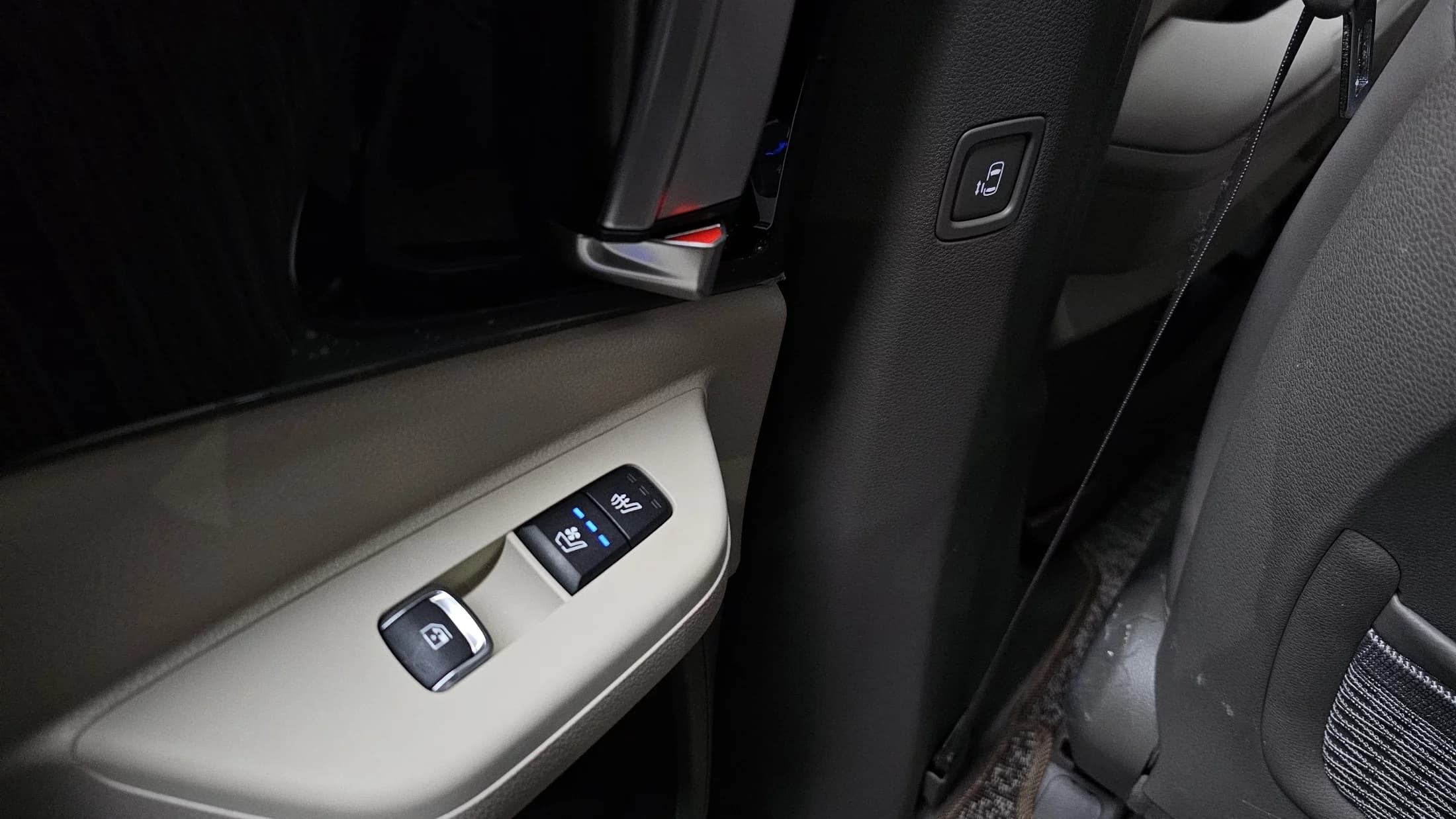 Kia Carnival 7-Seater Signature, 2024 г. 18203 км. — фото 19