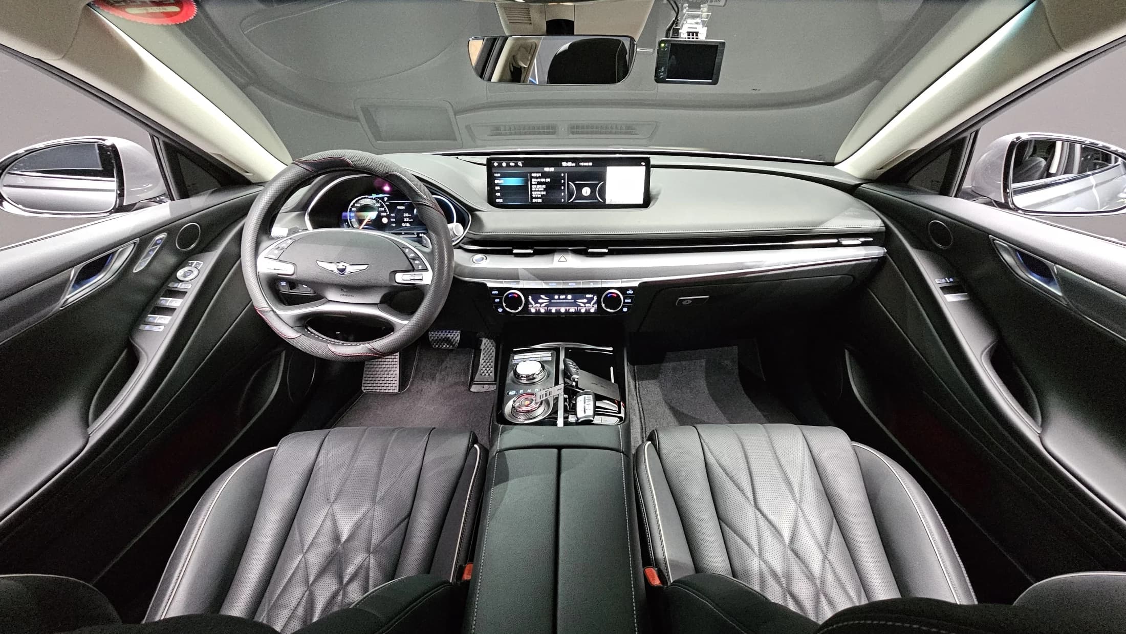 Genesis G80 Gasoline 2.5 Turbo AWD, 2023 г. 38134 км. — фото 8
