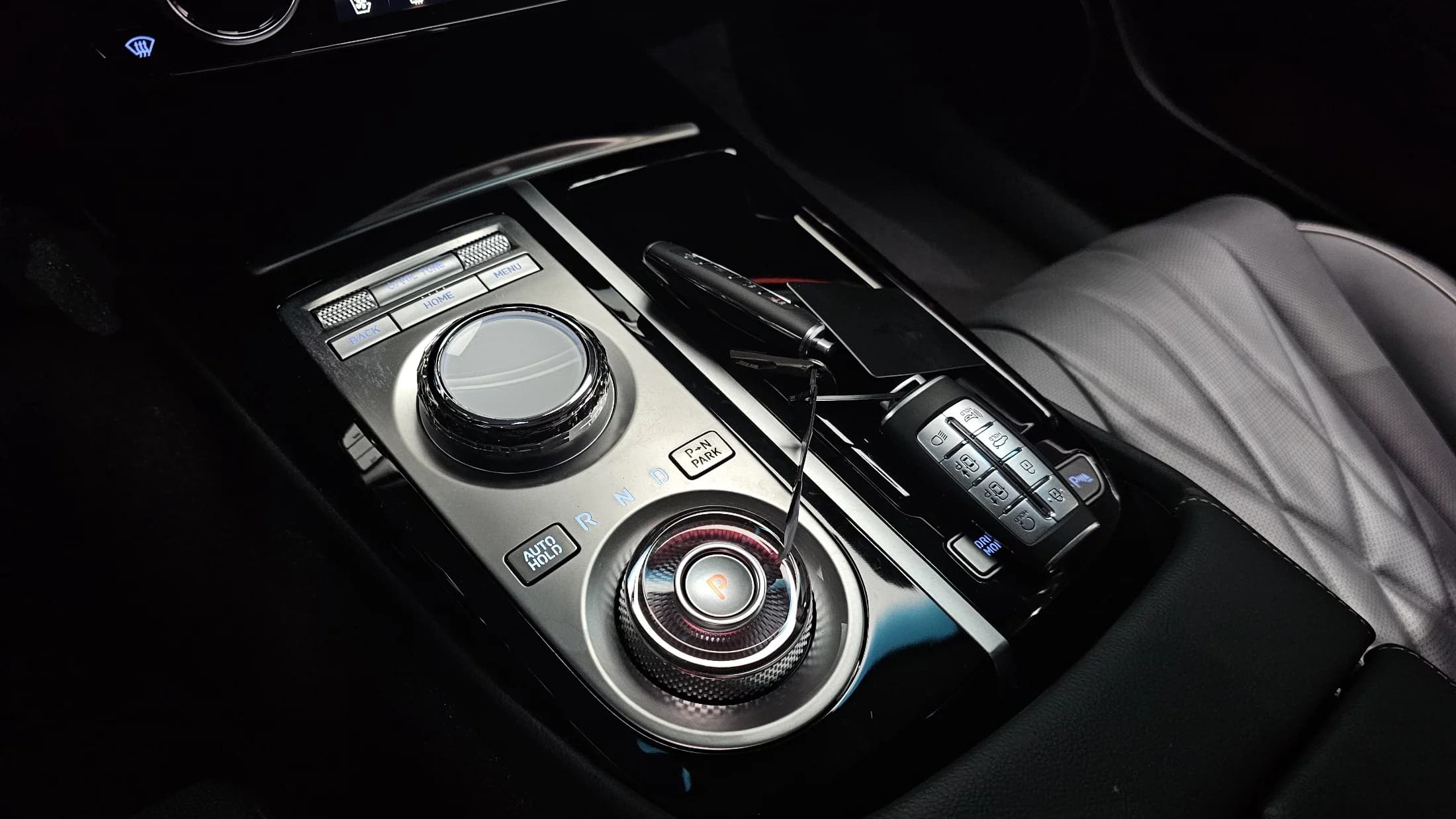 Genesis G80 Gasoline 2.5 Turbo AWD, 2023 г. 38134 км. — фото 10