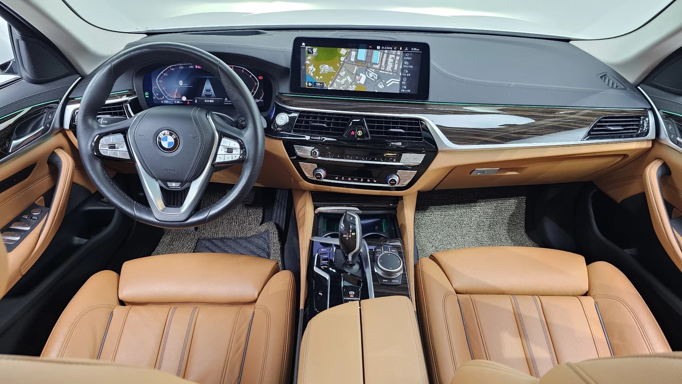 BMW 5-Series 520i Luxury, 2021 г. 43439 км. — фото 7