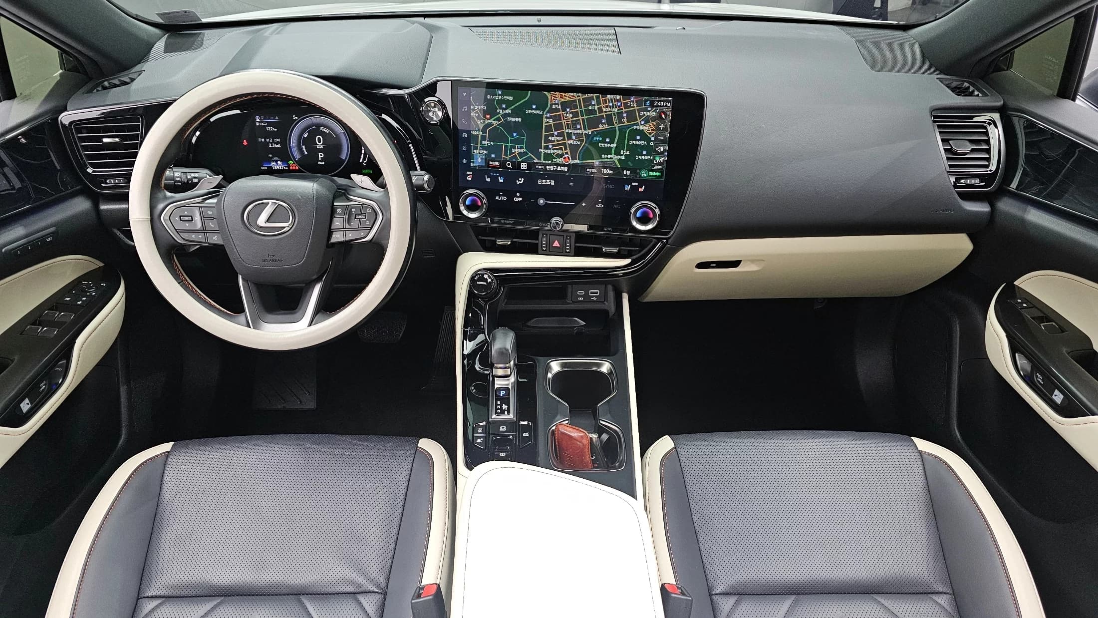 Lexus NX350h Premium, гибрид, 2023 г. 19077 км. — фото 7