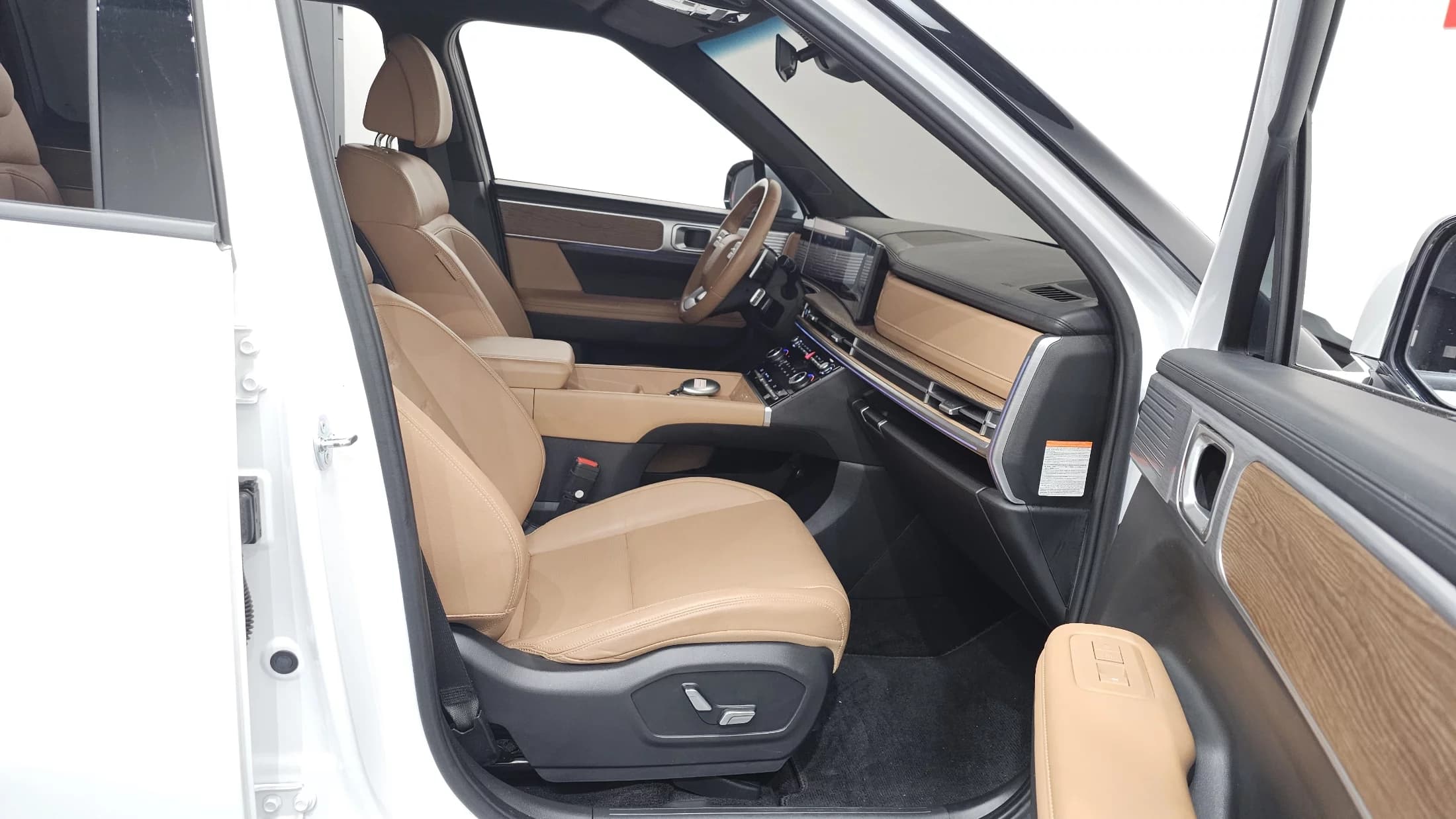 Hyundai Santa Fe HEV 1.6 2WD Prestige, гибрид, 2024 г. 35335 км. — фото 11