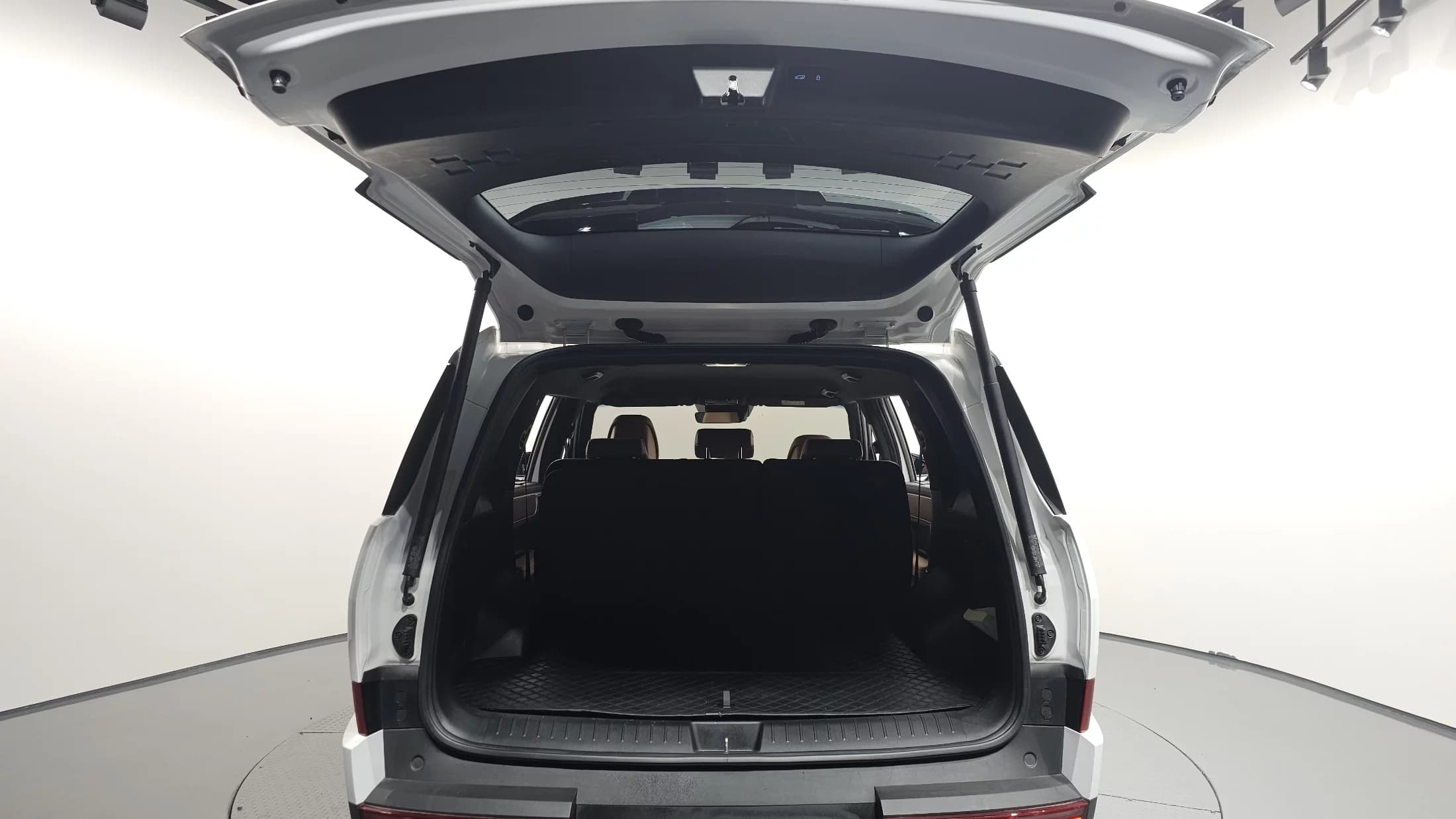 Hyundai Santa Fe HEV 1.6 2WD Prestige, гибрид, 2024 г. 35335 км. — фото 20